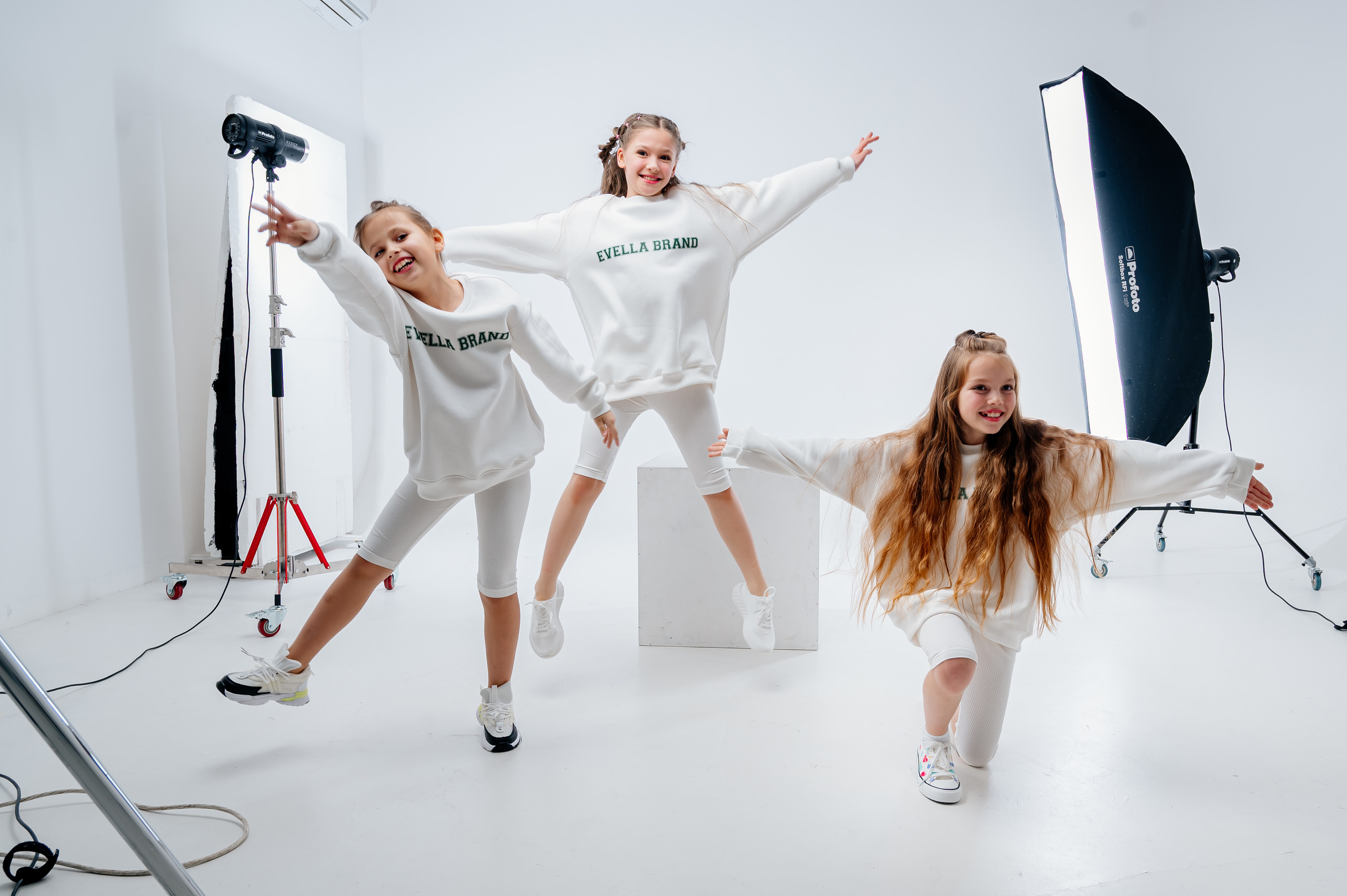 Каталог для Evella Brand. Свадебный и семейный фотограф в Сочи Никита Пищов