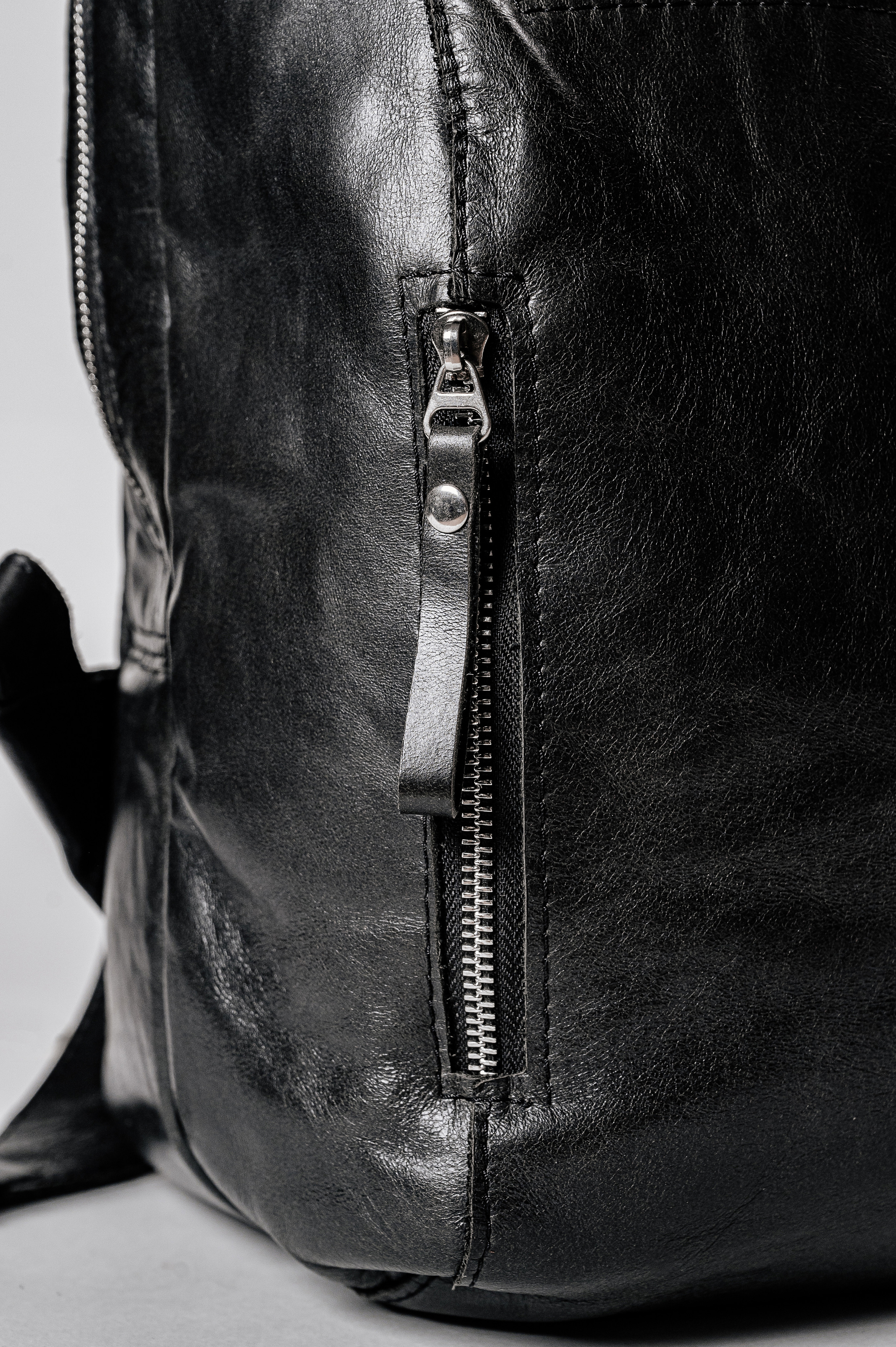 Каталог кожаных изделий MOKSA. Свадебный и семейный фотограф в Сочи Никита Пищов