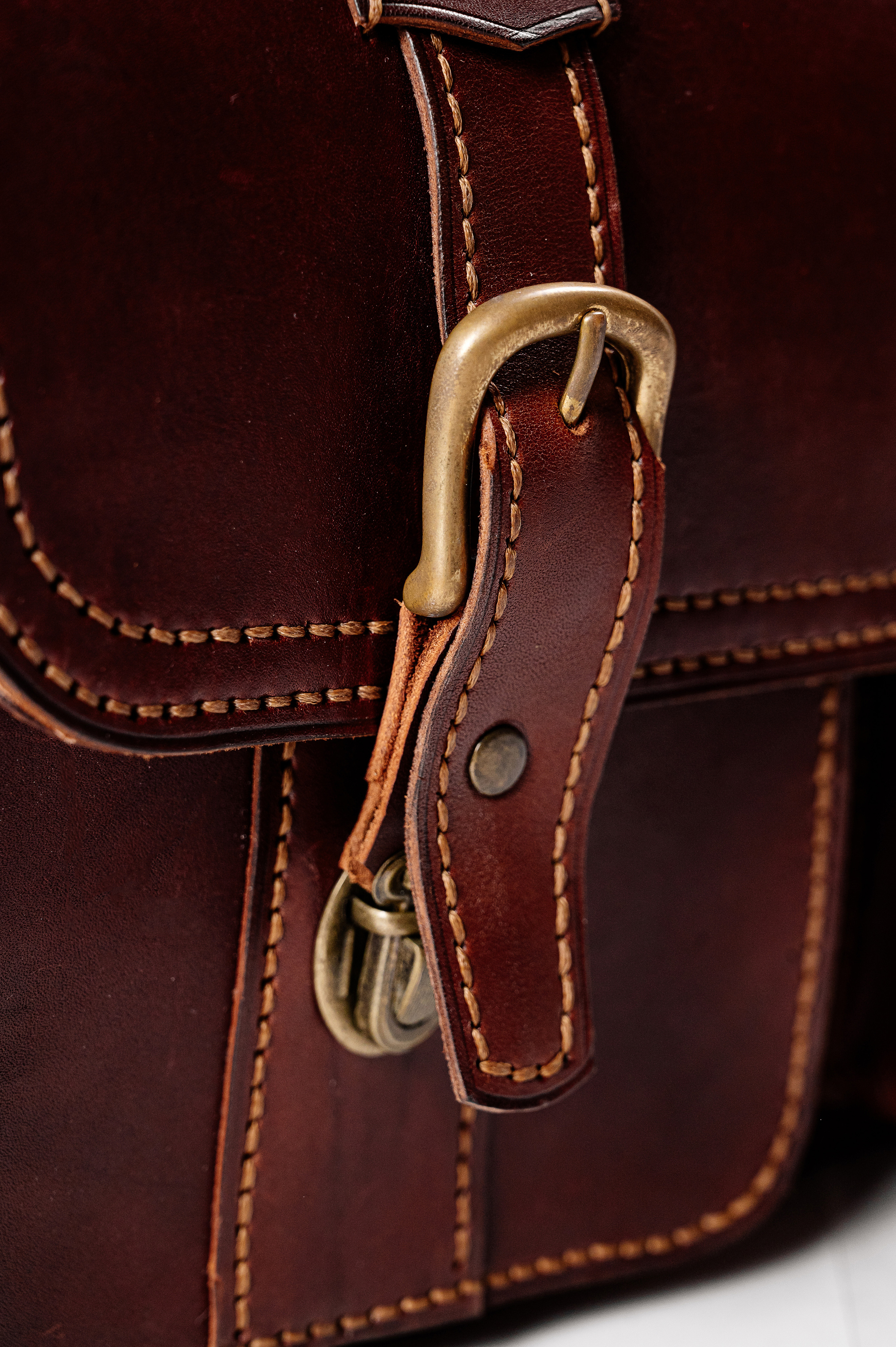 Каталог кожаных изделий MOKSA. Свадебный и семейный фотограф в Сочи Никита Пищов