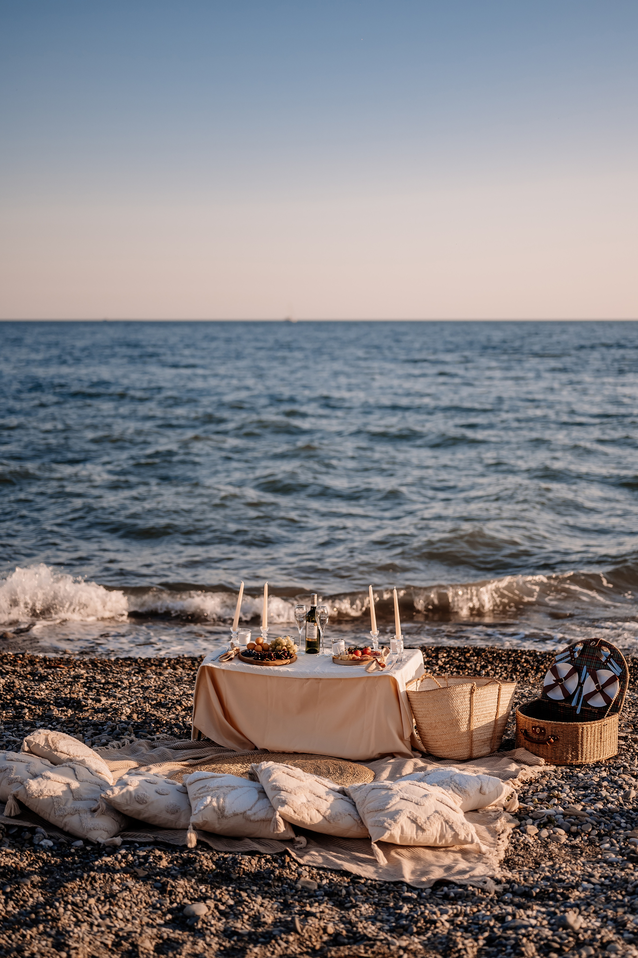 Свидание на пляже. Свадебный и семейный фотограф в Сочи Никита Пищов