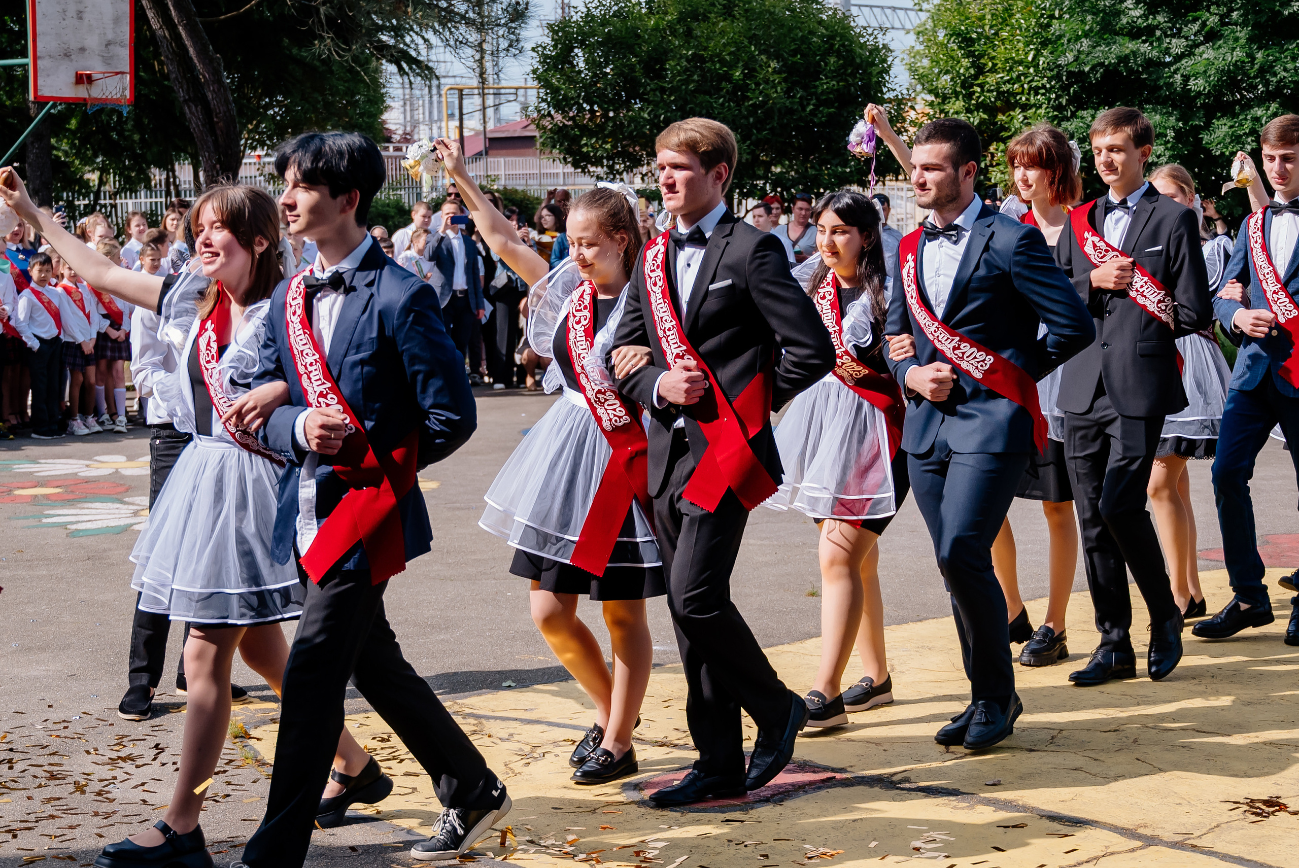 Последний звонок 2023. Свадебный и семейный фотограф в Сочи Никита Пищов
