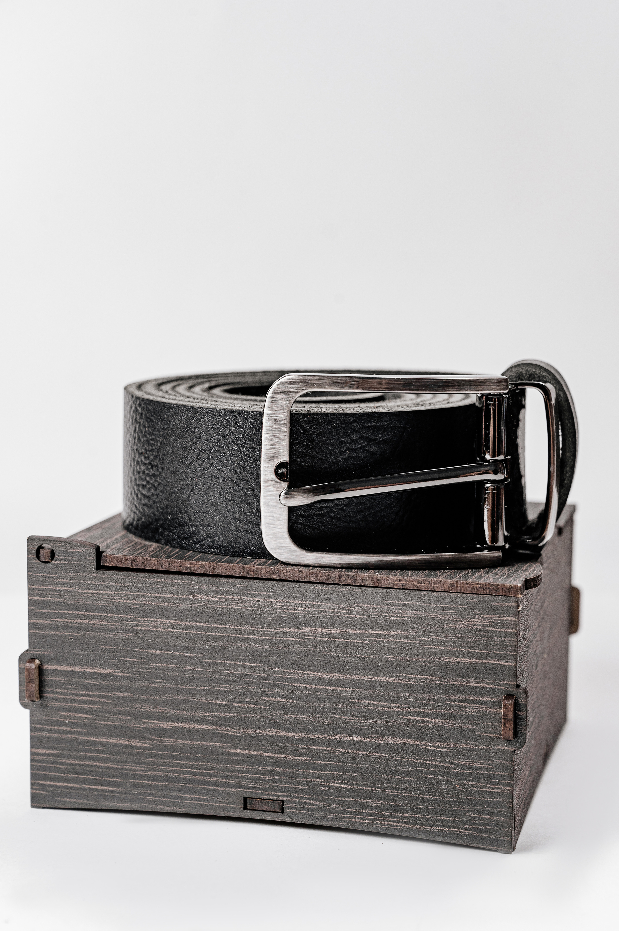 Каталог кожаных изделий MOKSA. Свадебный и семейный фотограф в Сочи Никита Пищов