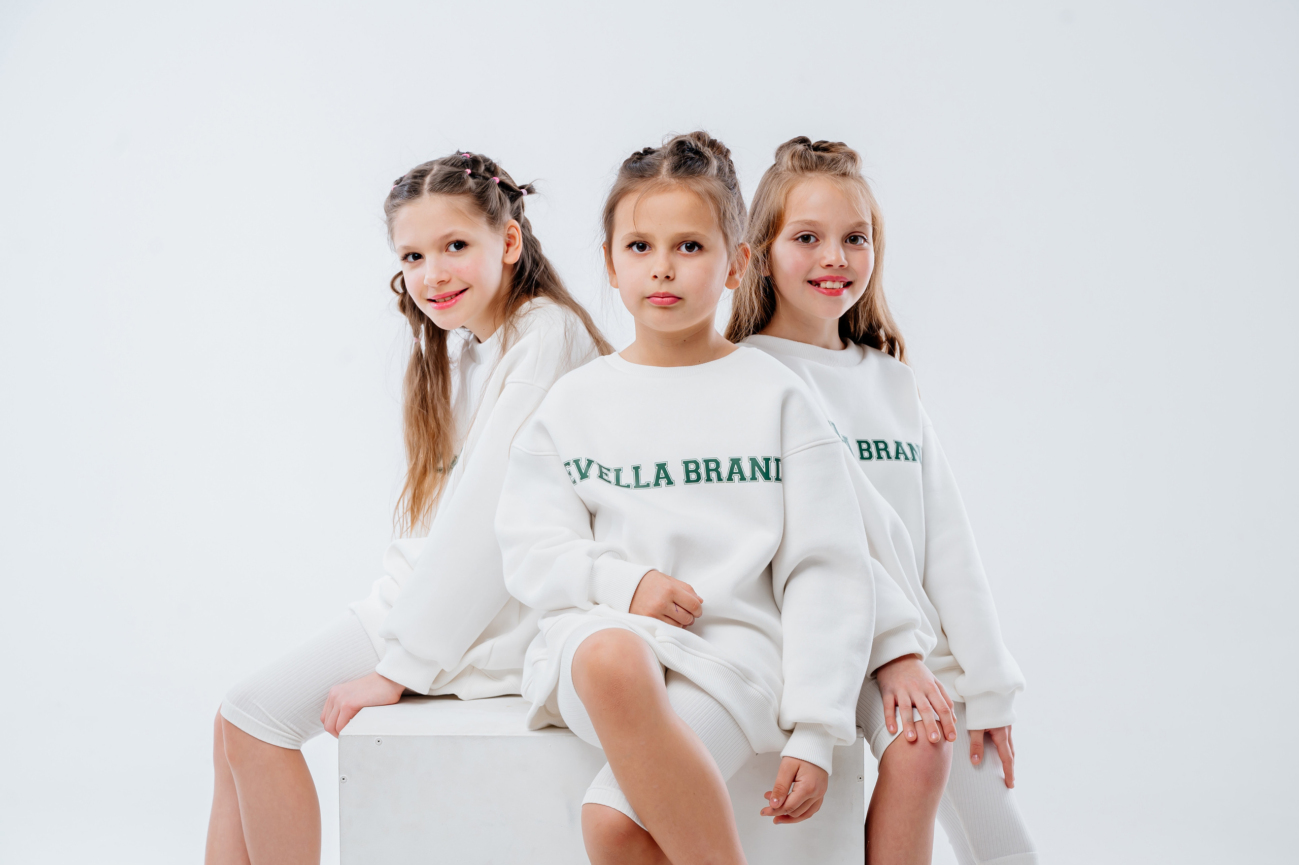 Каталог для Evella Brand. Свадебный и семейный фотограф в Сочи Никита Пищов