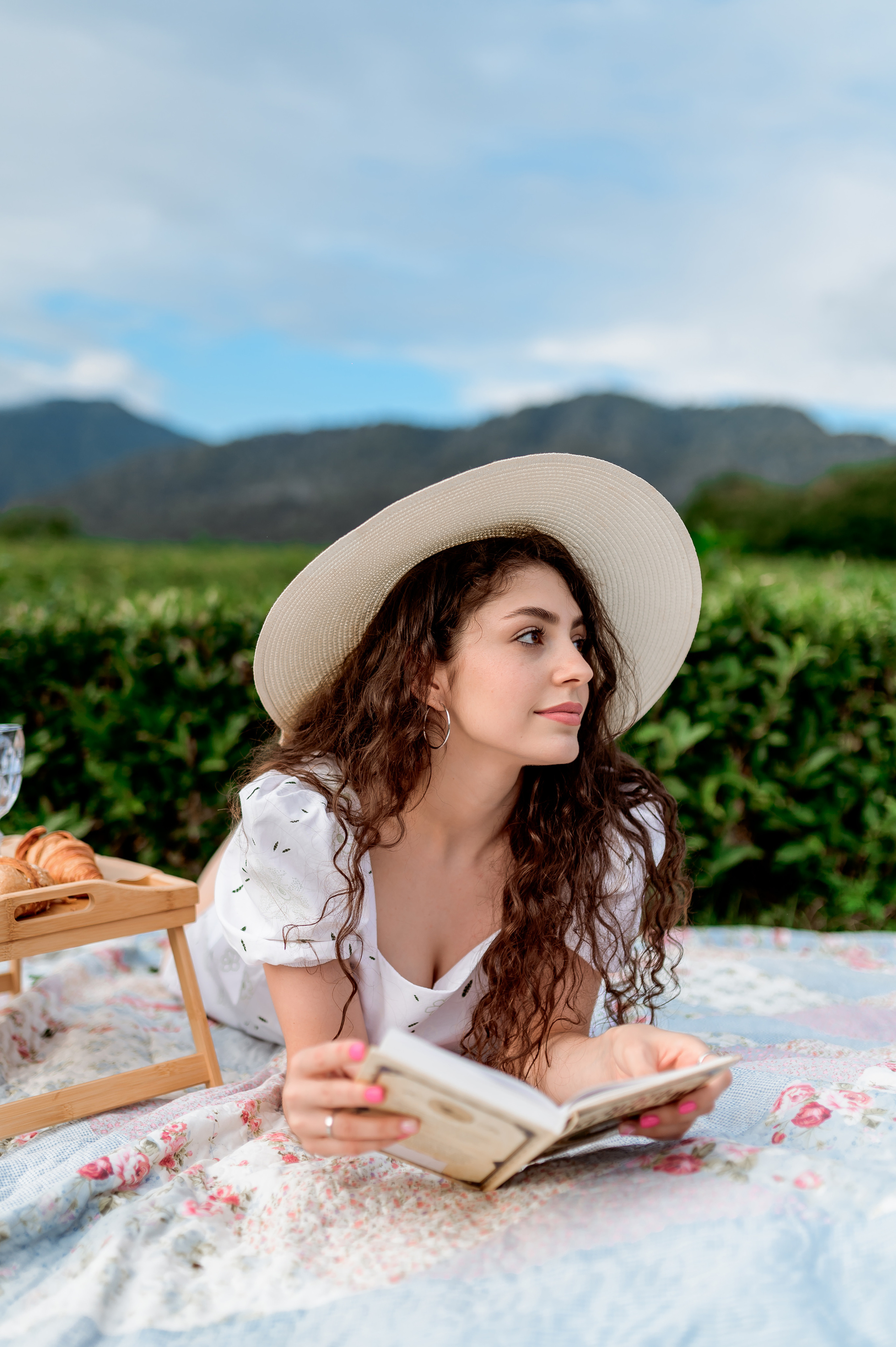 Женская фотосессия на Чайных плантациях. Свадебный и семейный фотограф в Сочи Никита Пищов