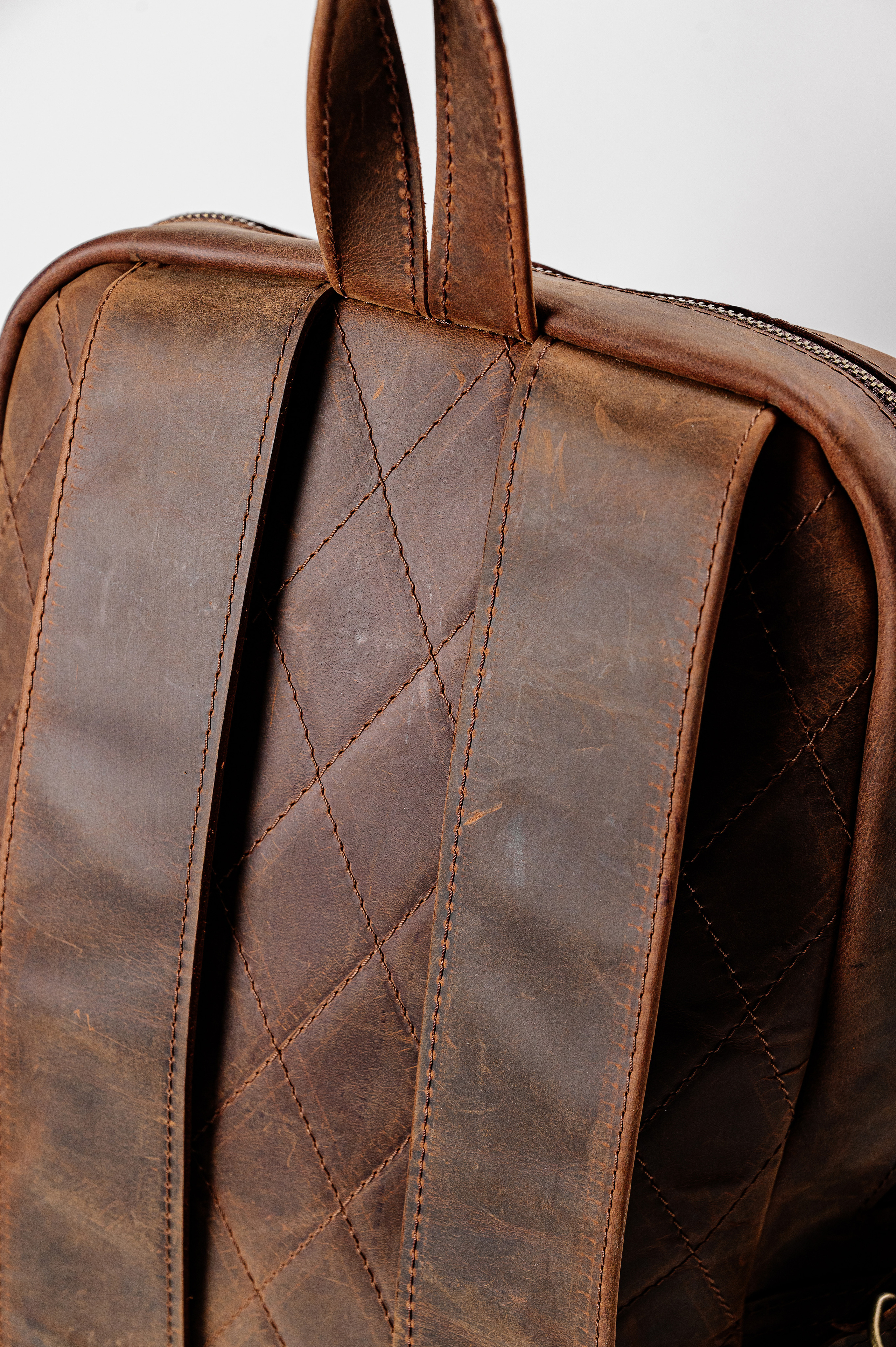 Каталог кожаных изделий MOKSA. Свадебный и семейный фотограф в Сочи Никита Пищов