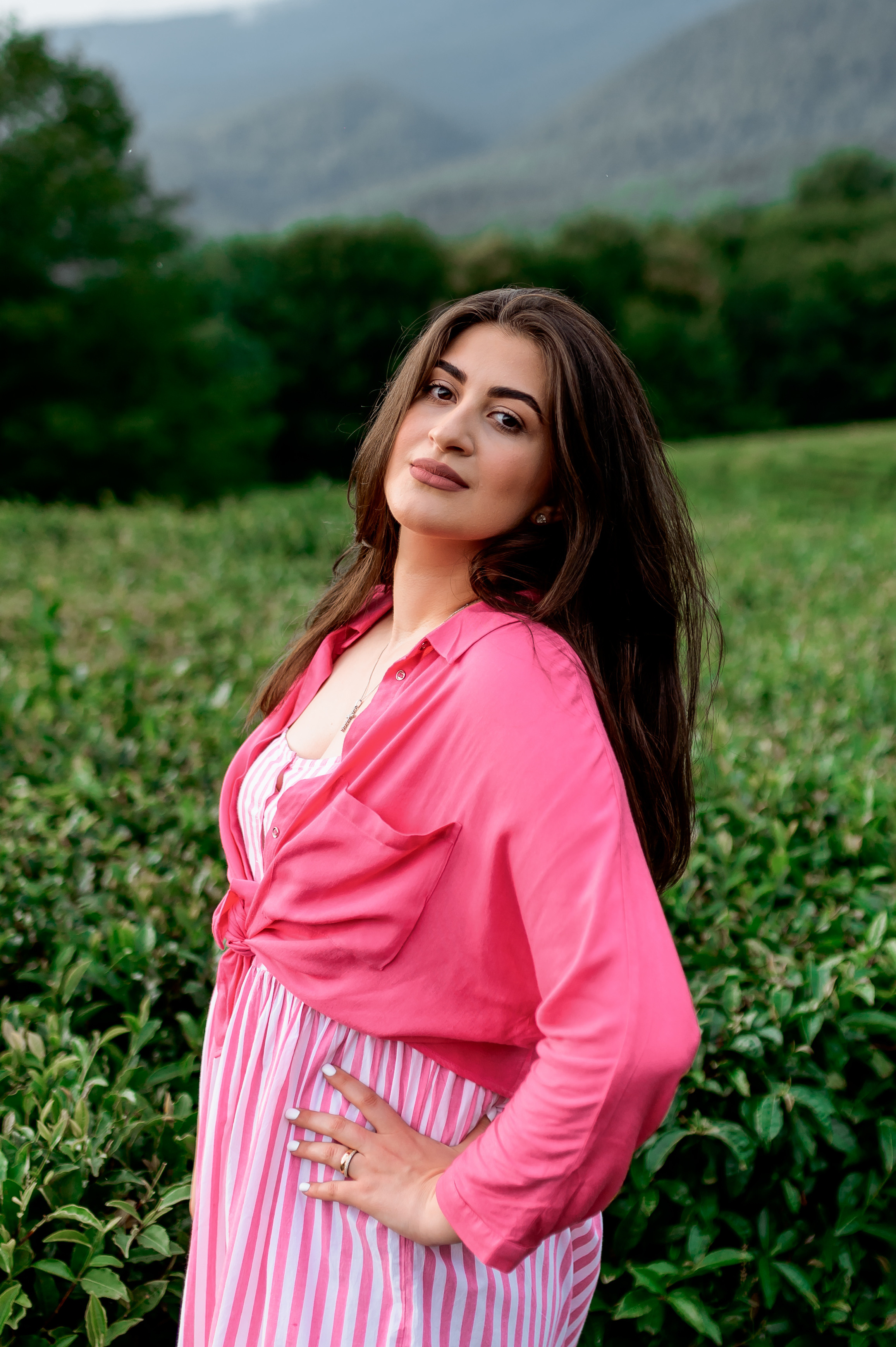 Женская фотосессия на Чайных плантациях. Свадебный и семейный фотограф в Сочи Никита Пищов