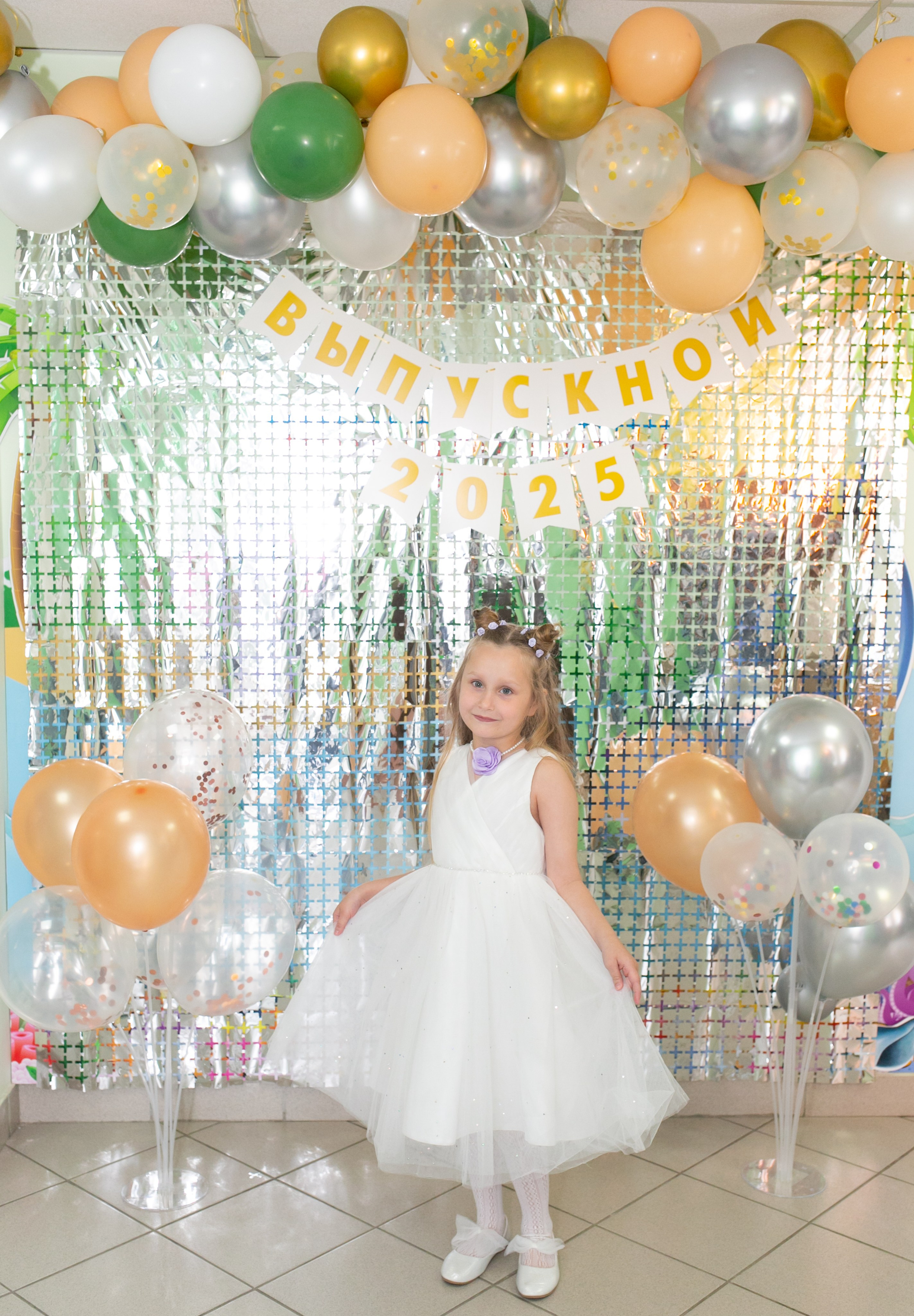 Выпускные и Утренники. Фотограф новорожденных и семейный фотограф НСО г. Бердск Марина Львова