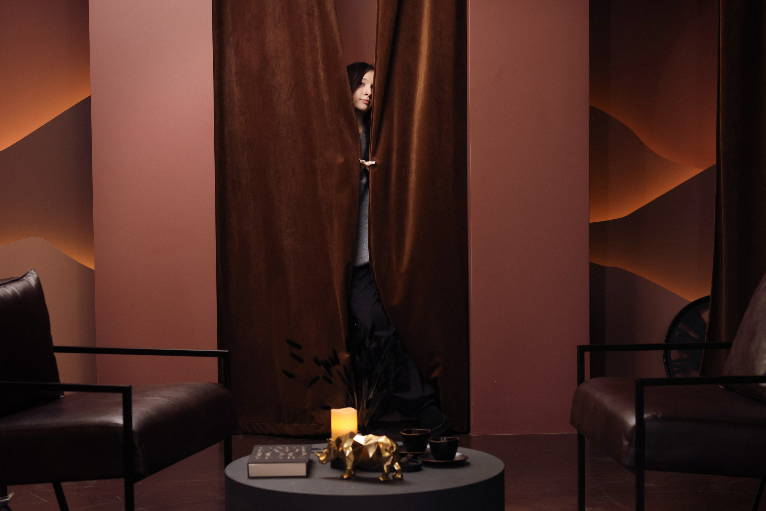 Семейная фотосессия в студии CROSS STUDIO зал Тесла.