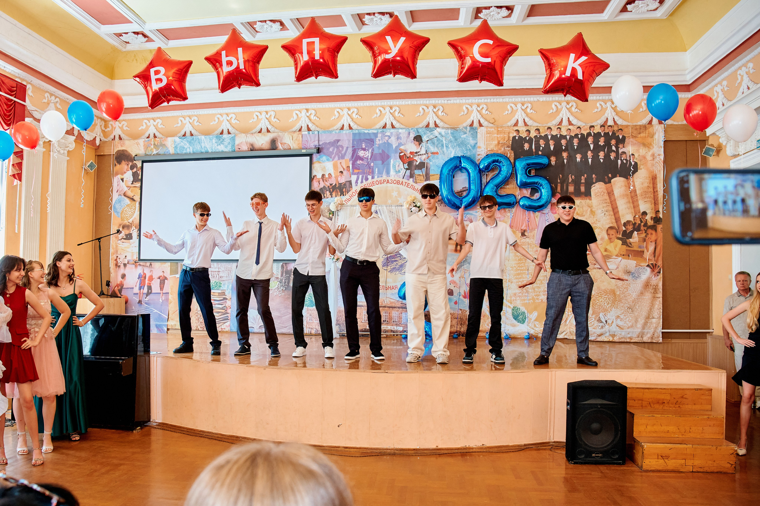 Выпускной 9 класс. Школа 10. Фотограф Таганрог Анна Трайжон