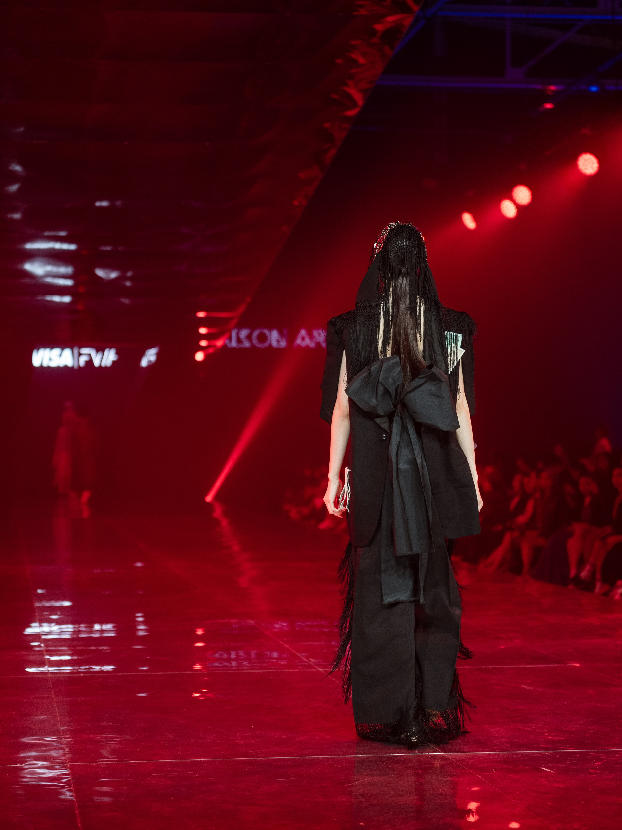 Visa Fashion week Maison Artc. Сайт Алматинского НЮ АРТ, будуар и фэшн фотографа Дениса Карпенко