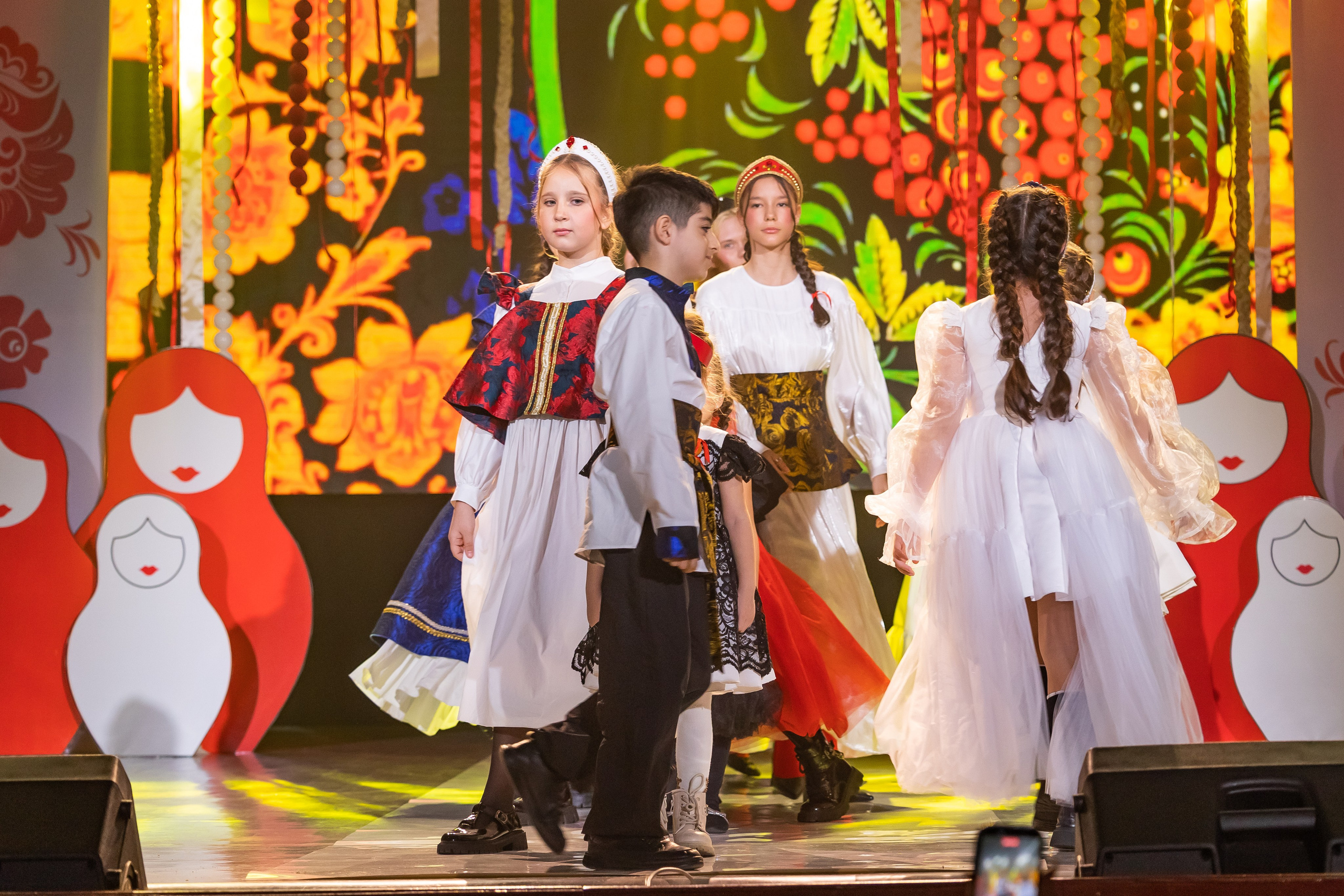 Показ Happy Kids. Выпускные альбомы во Владивостоке