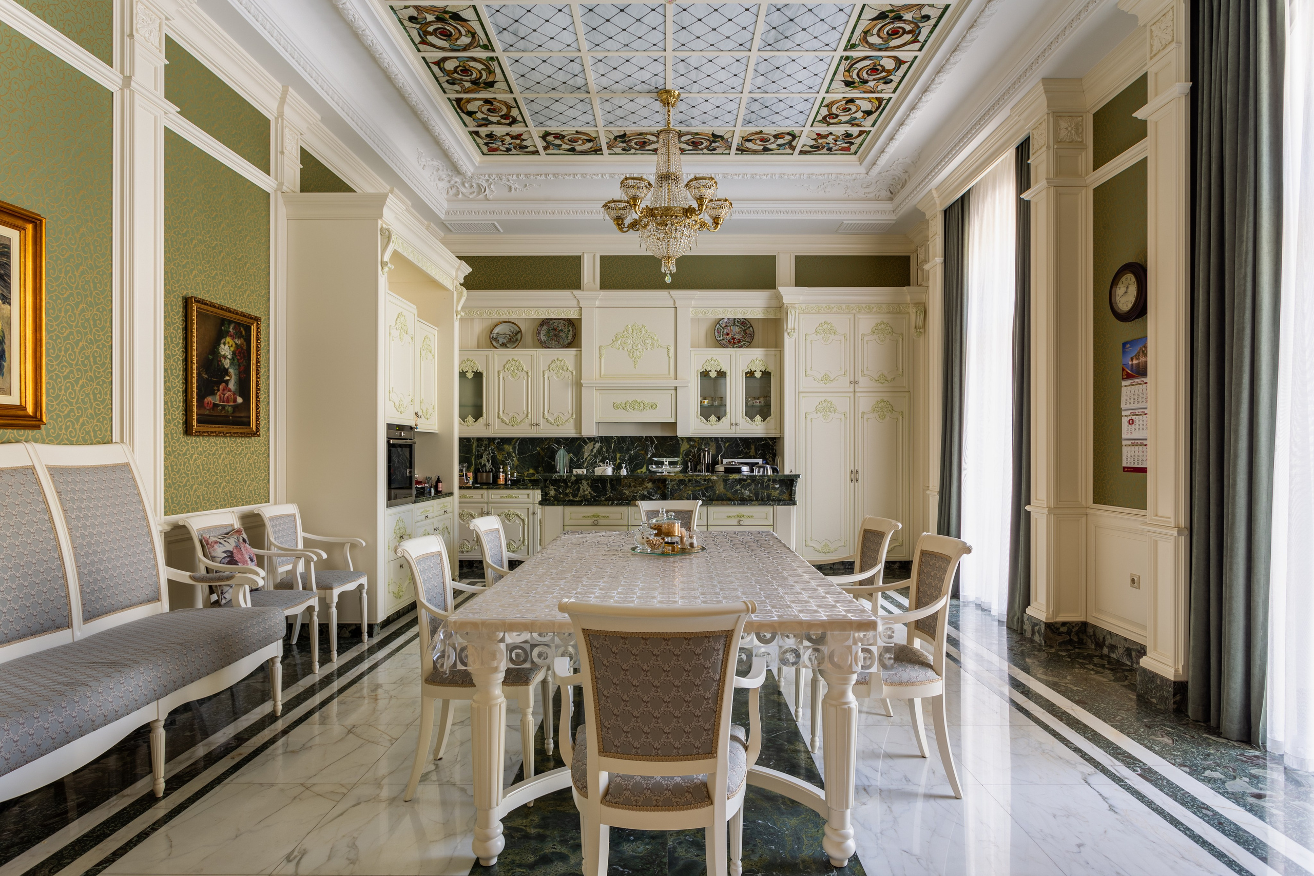 Интерьерный фотограф и ретушер в Красноярске Денис Антропов