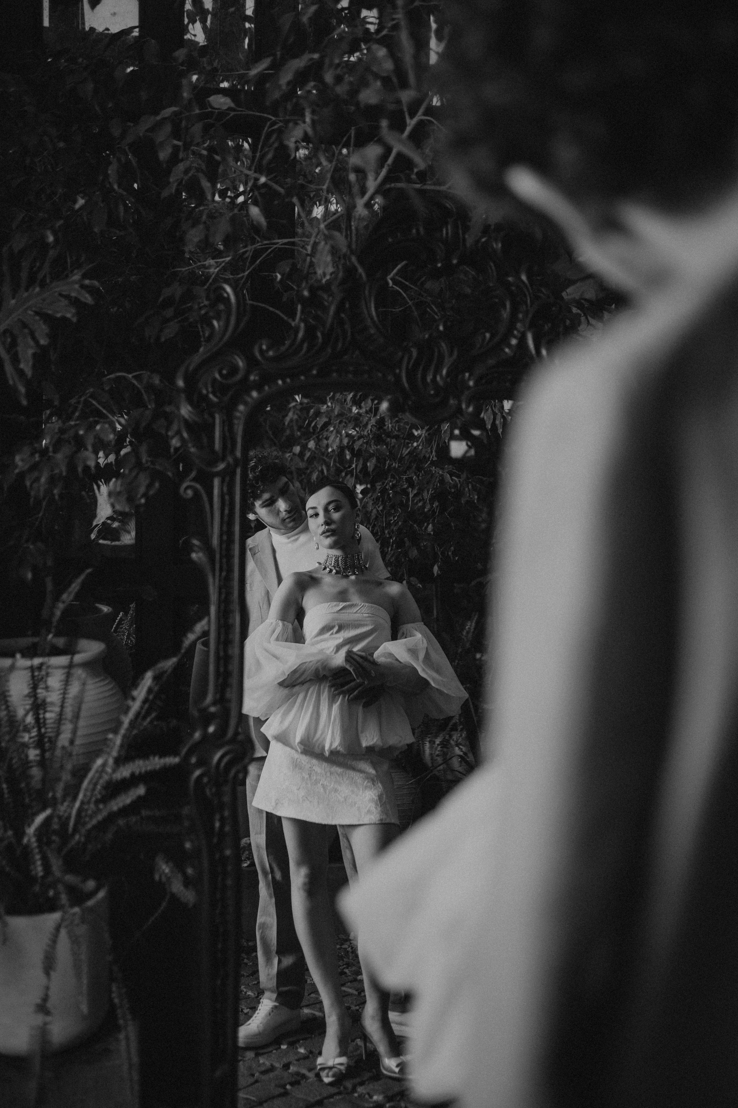 Свадебная история в оранжерее