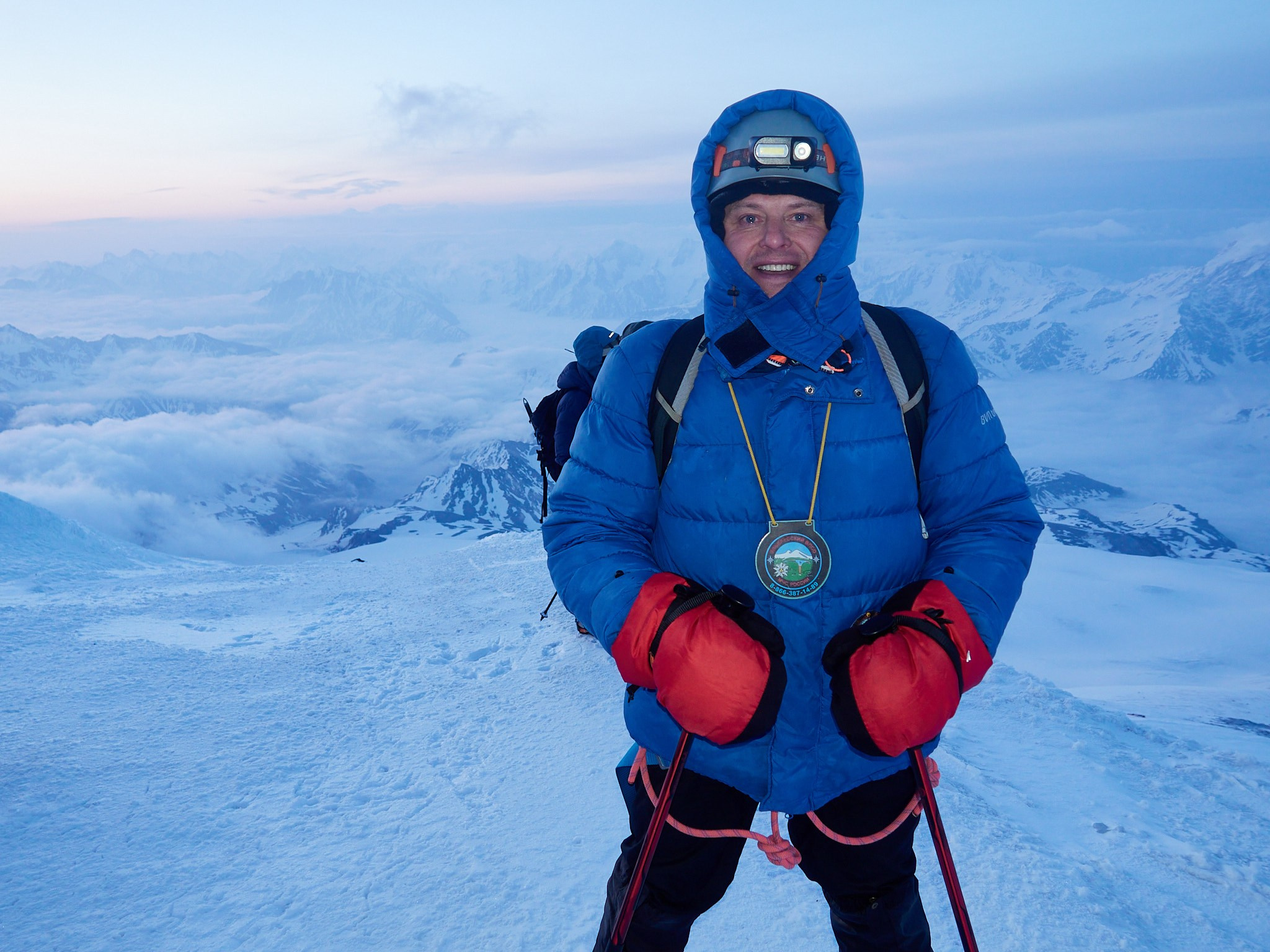 02.05 — 03.05 Снежноледовые занятия и попытка штурма вершины. Горный, высотный Фотограф на Эльбрусе Георгий