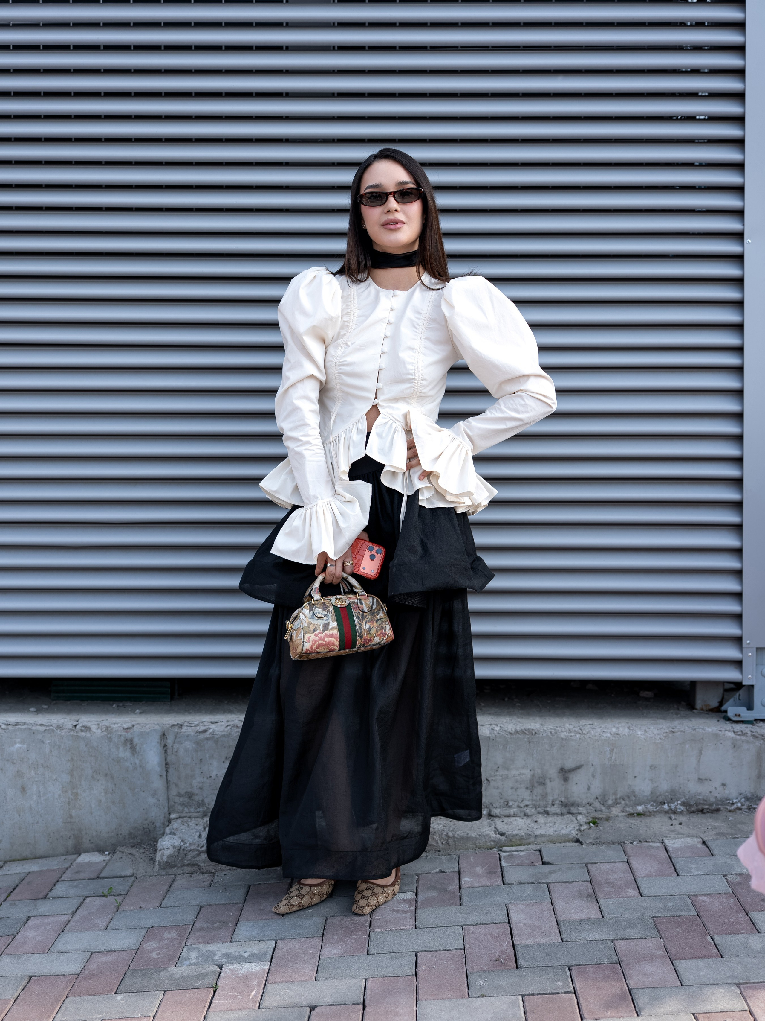 Visa Fashion Week Almaty Pre-Fall 2026 April StreetStyle Day 1. Сайт Алматинского НЮ АРТ, будуар и фэшн фотографа Дениса Карпенко
