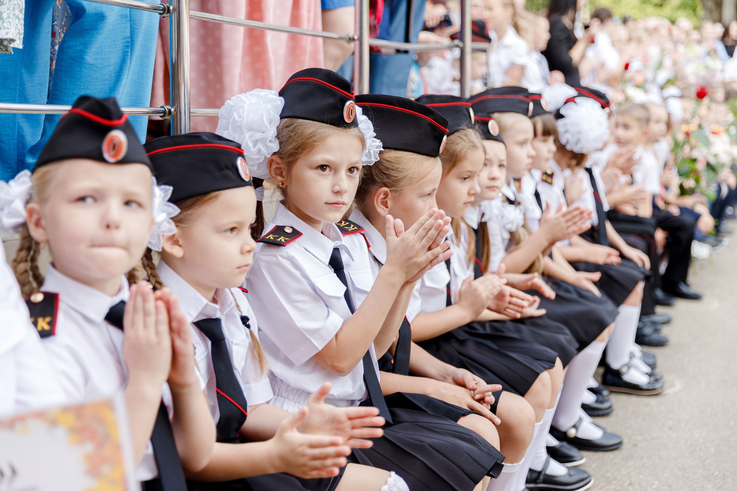 ПЕРВЫЙ ЗВОНОК. Марина Ушакова. Фотограф. Выпускные альбомы. г. Краснодар