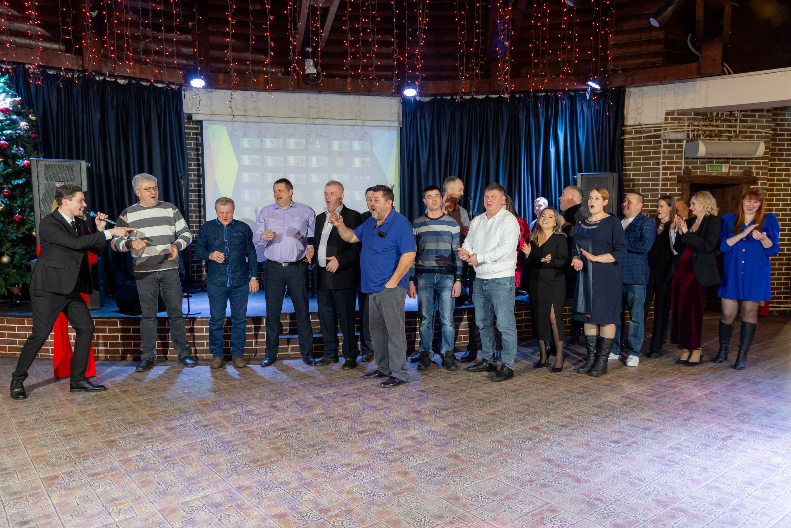 Корпоративная новогодняя съемка для логистической компании ИТА. Свадебный фотограф в Минске/Беларуси Сергей Спиридонов