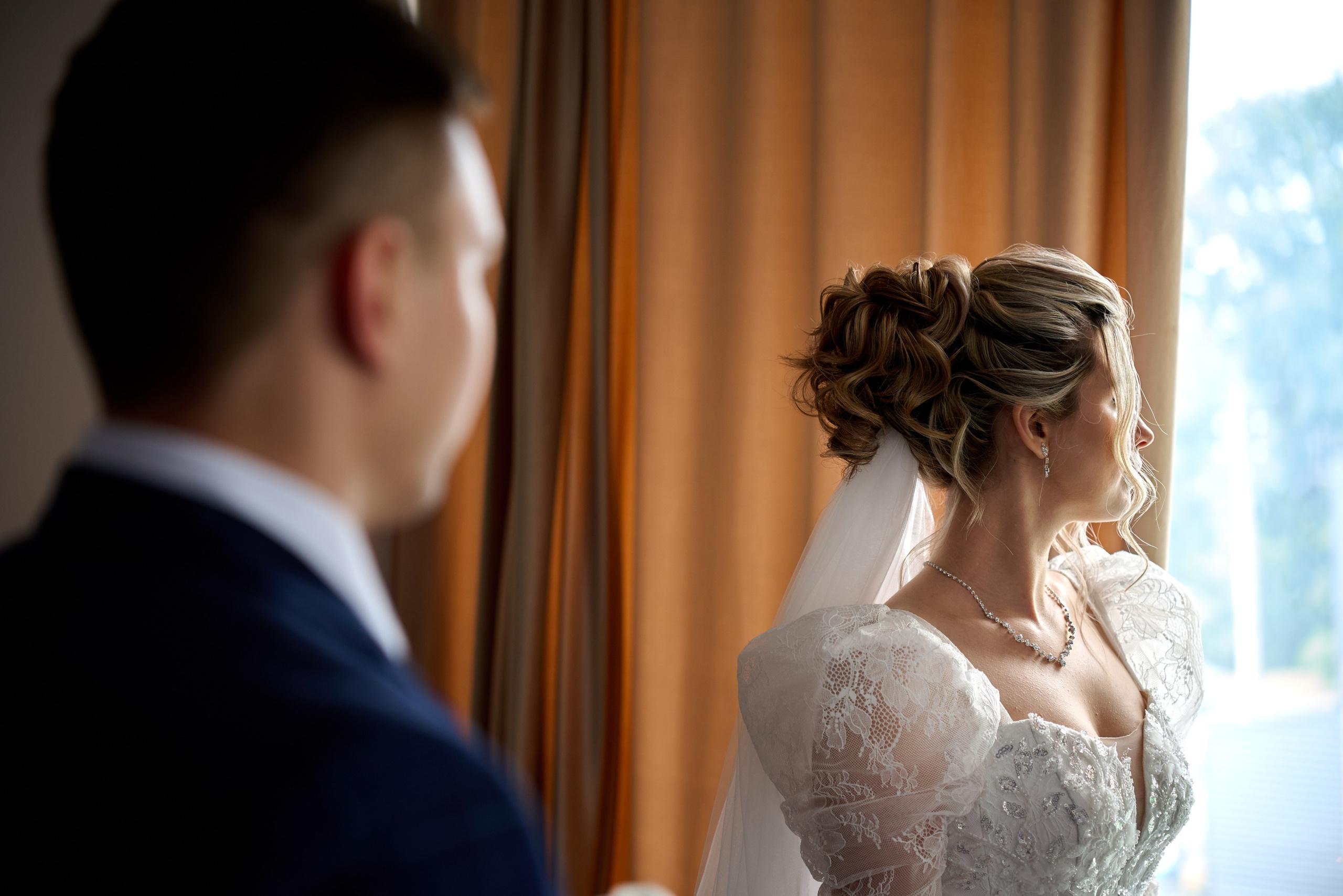 Свадебная фотосессия в Старом Осколе и Губкине. Профессиональный фотограф Старый Оскол, Губкин — свадьба, венчание, крещение, юбилей и день рождения