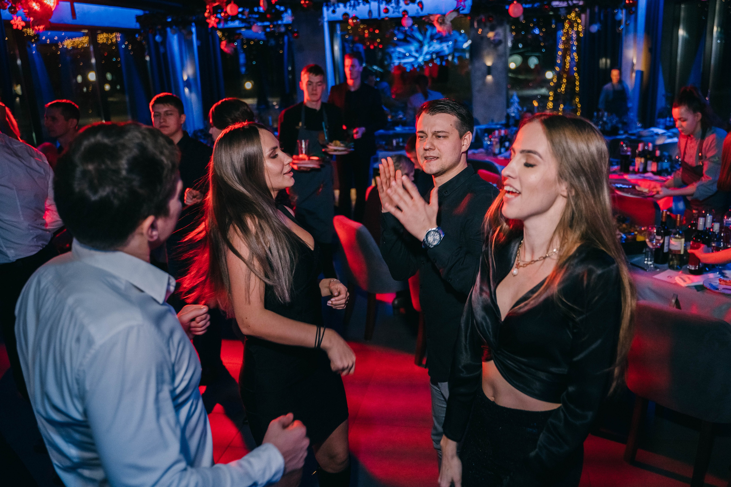 Корпоратив в «SOSNOVOE Family Club» в Царевщине. Фотограф Сергей Логинов