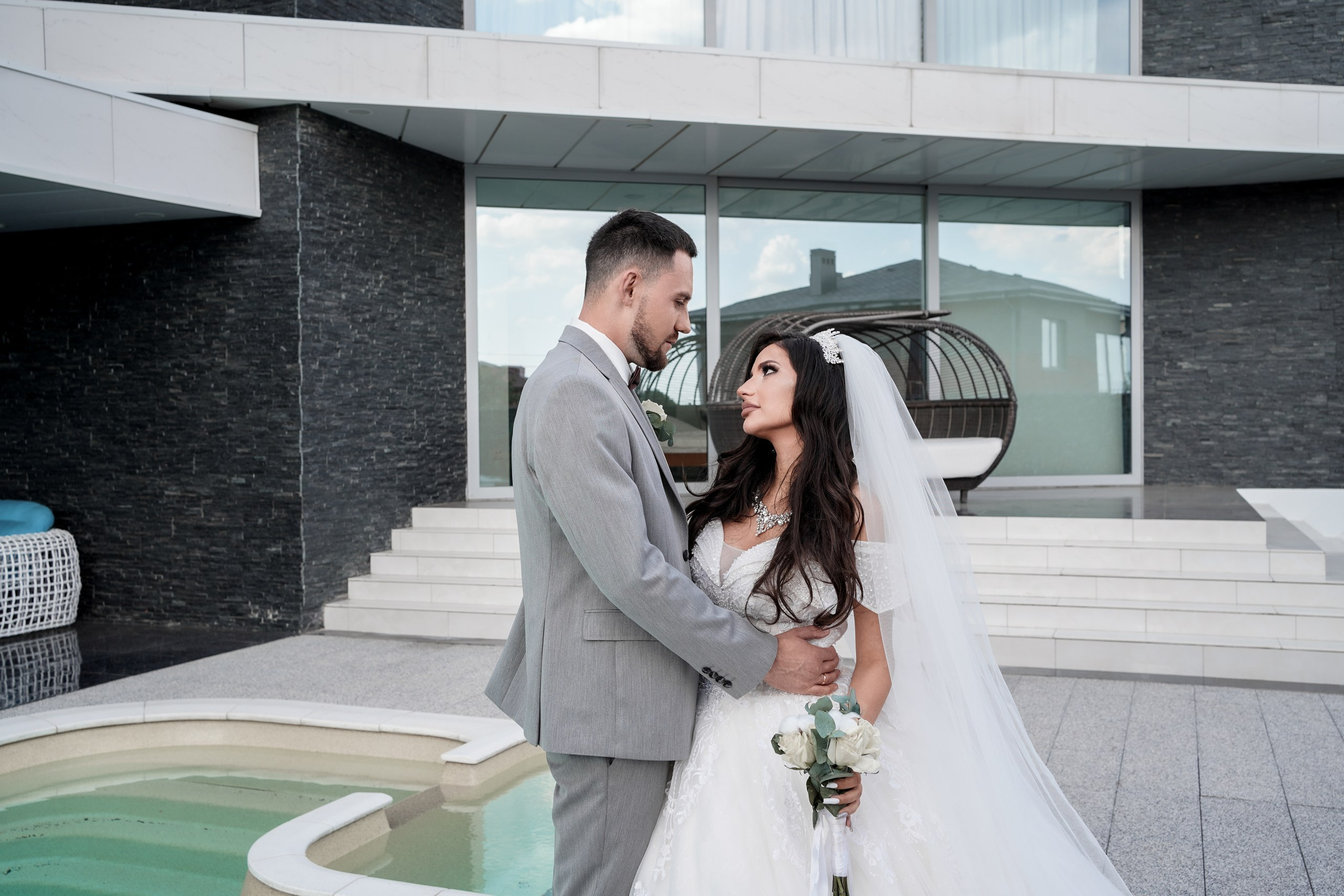 Свадебная фотосессия на Вилле Рублева в Ростове-на-Дону. Фотограф Алёна Чёботова. Свадебный фотограф в Ростове-на-Дону. Таинство Крещения и Венчания, семейные фотосессии. Алёна Чёботова