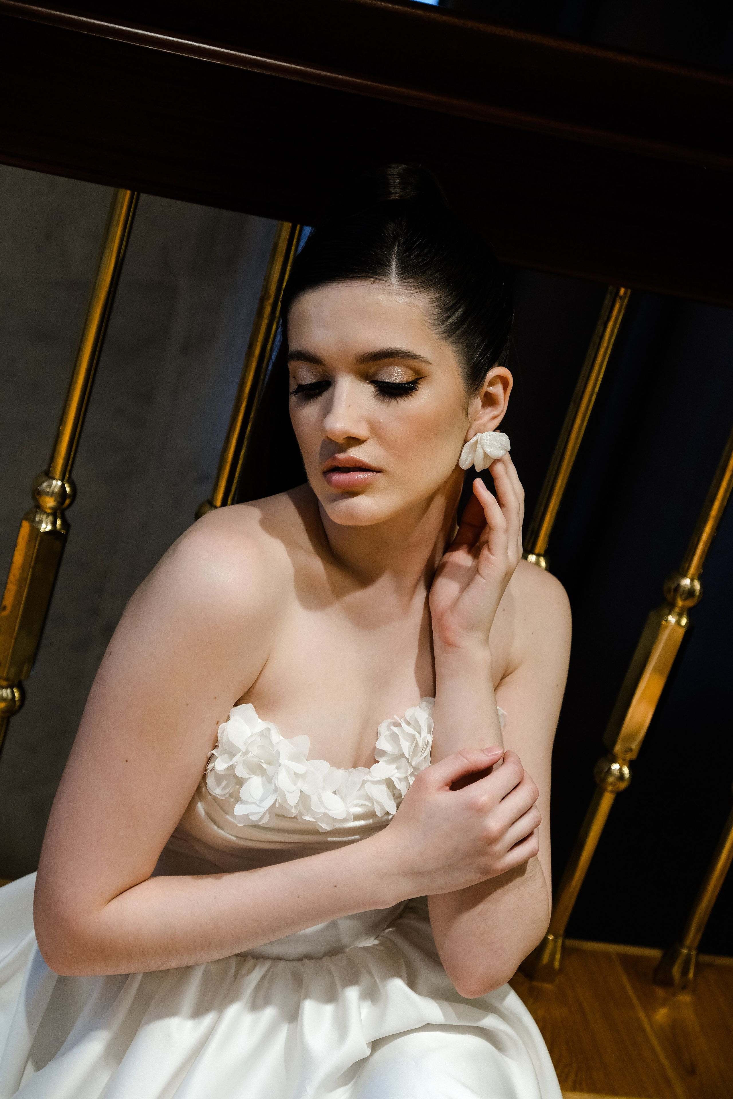 Свадебная фотосессия в театре драмы имени Наума Орлова. Свадебный фотограф в Челябинске Сырчикова Наталья