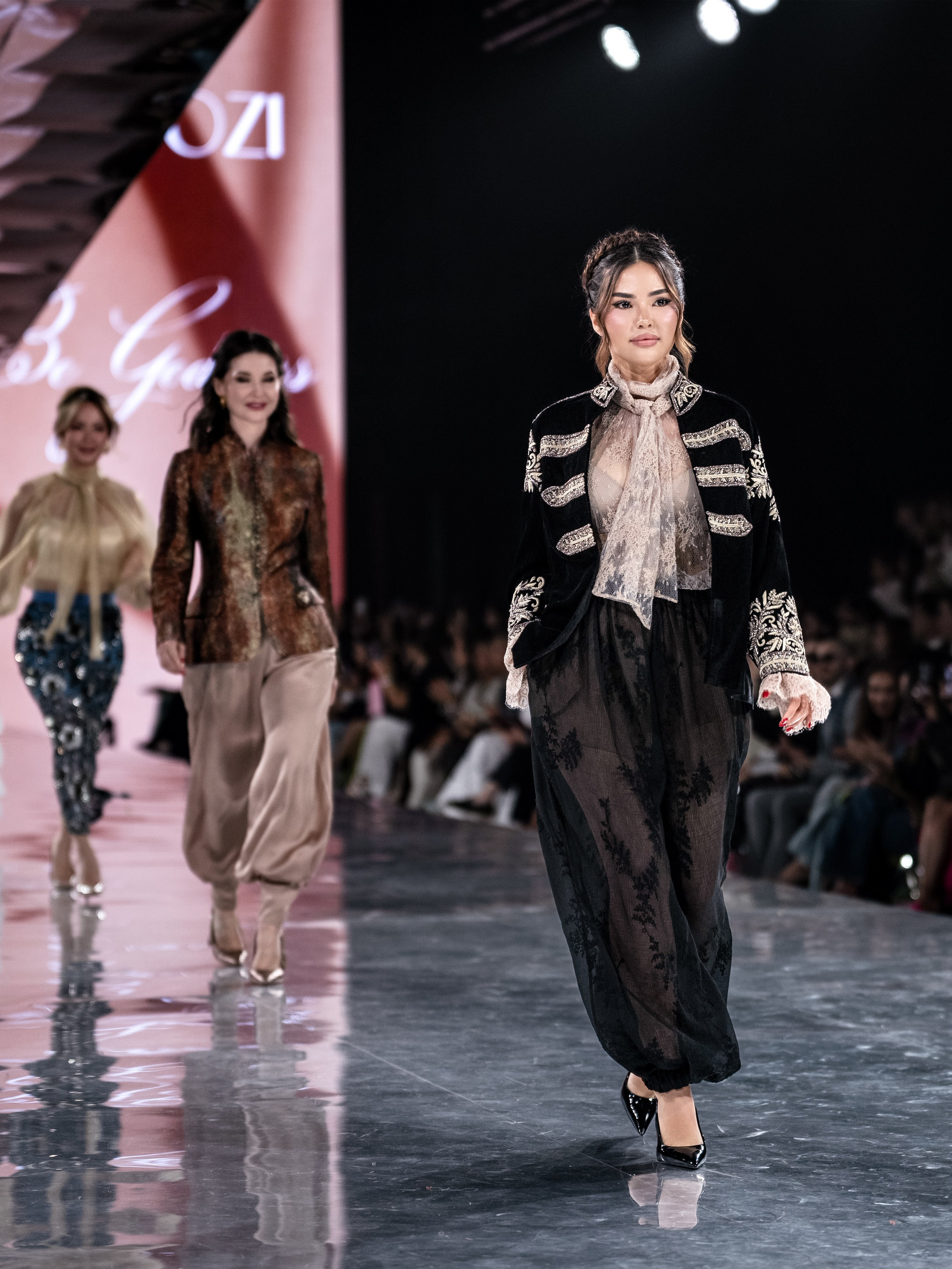 Kazakhstan Fashion Week Zardozi. Сайт Алматинского НЮ АРТ, будуар и фэшн фотографа Дениса Карпенко