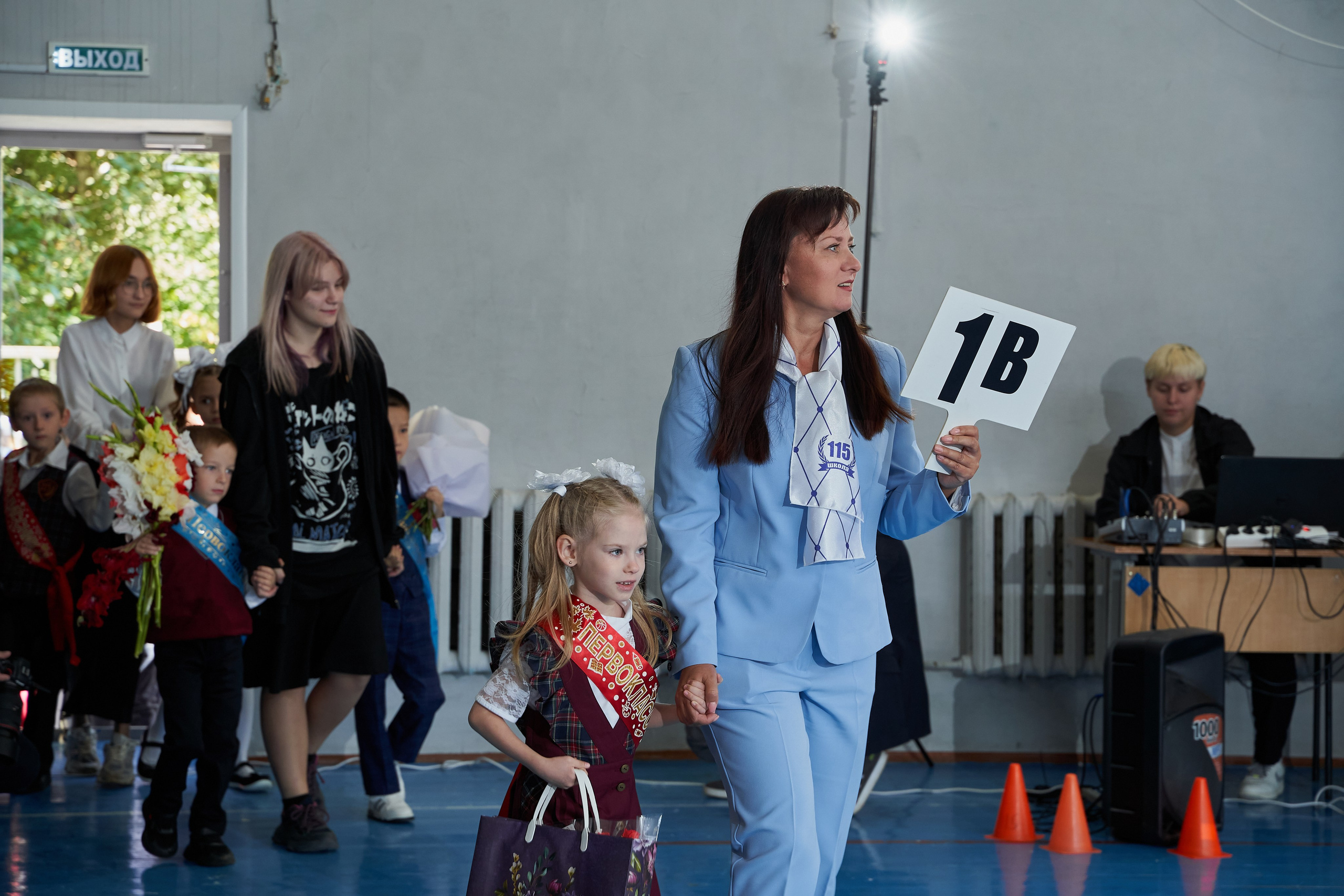 Школьная линейка 1 сентября. Выпускные альбомы в Екатеринбурге, от Анастасии Саловой