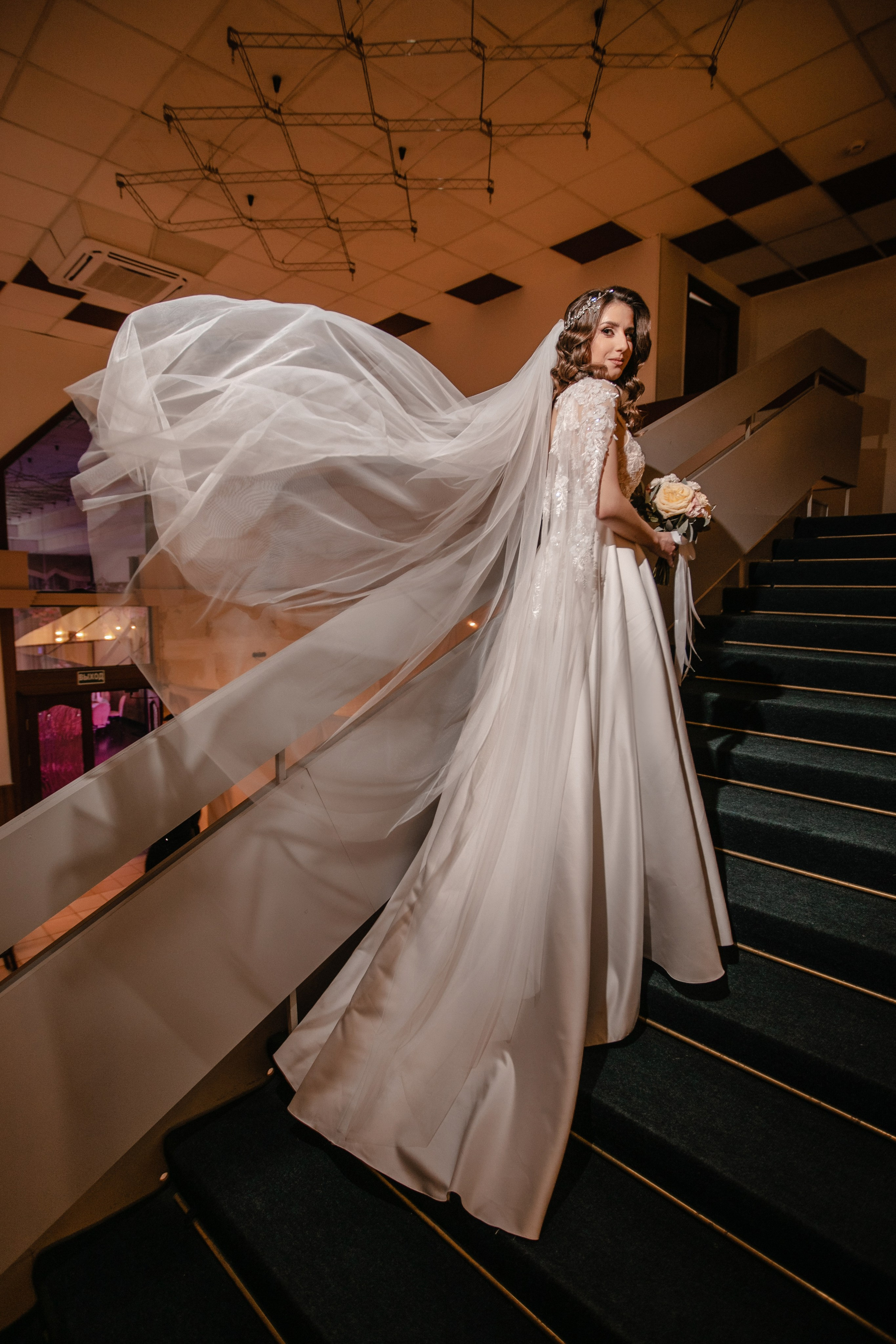 Владислав + Екатерина. Роман Урумбаев фотограф Нижневартовск