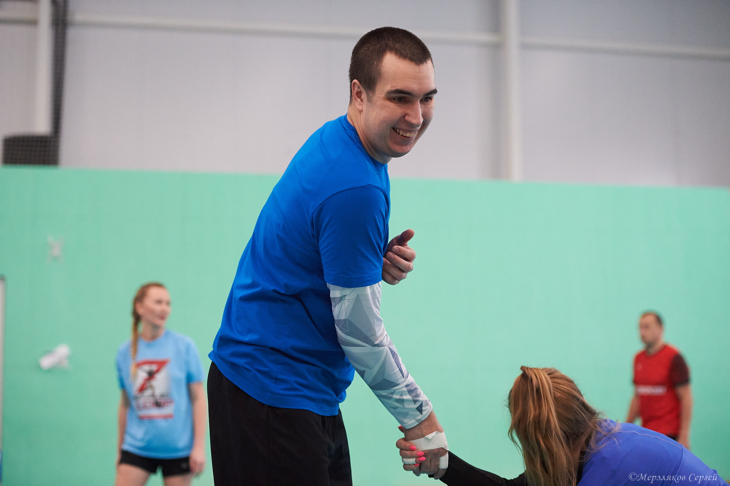 Новогодний волейбольный турнир. Ижевск. 16.12.23. Спортивный репортажный фотограф в Ижевске Сергей Мерзляков
