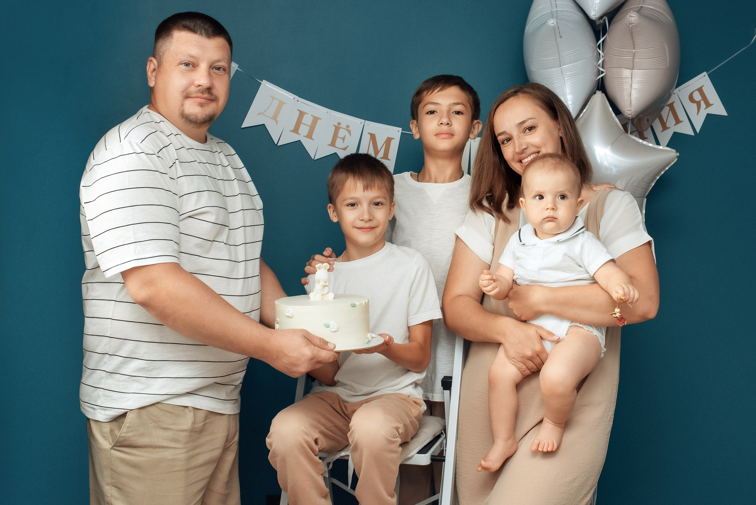 Домашняя съемка годовасия. Церковный фотограф на Таинство Крещения и Венчания в Оренбурге и Оренбургской области Екатерина Белкина