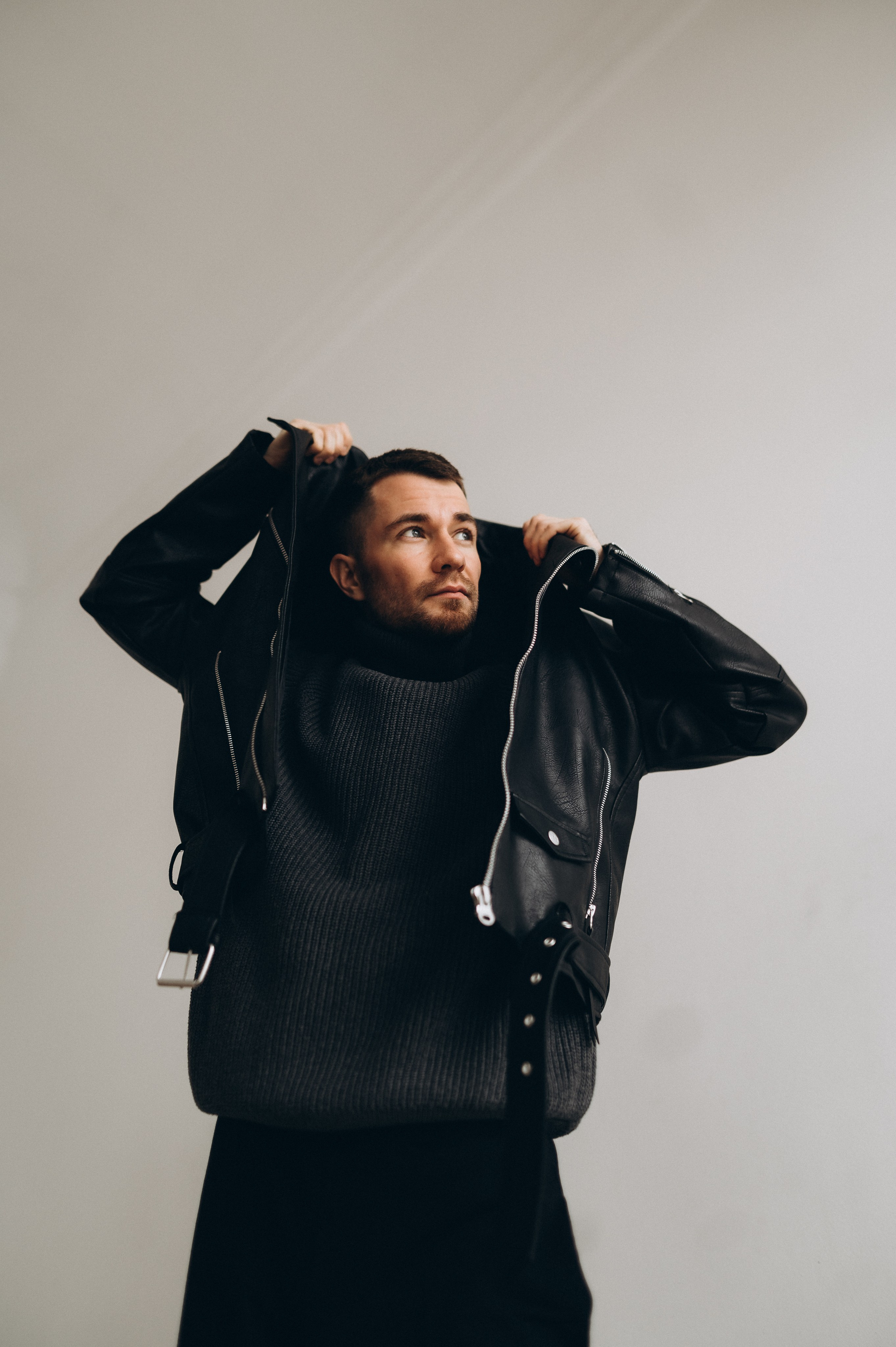 Антон студия Спб (мужская индивидуальная съемка). Фотограф ПИТЕР СПБ Надежда Баранова