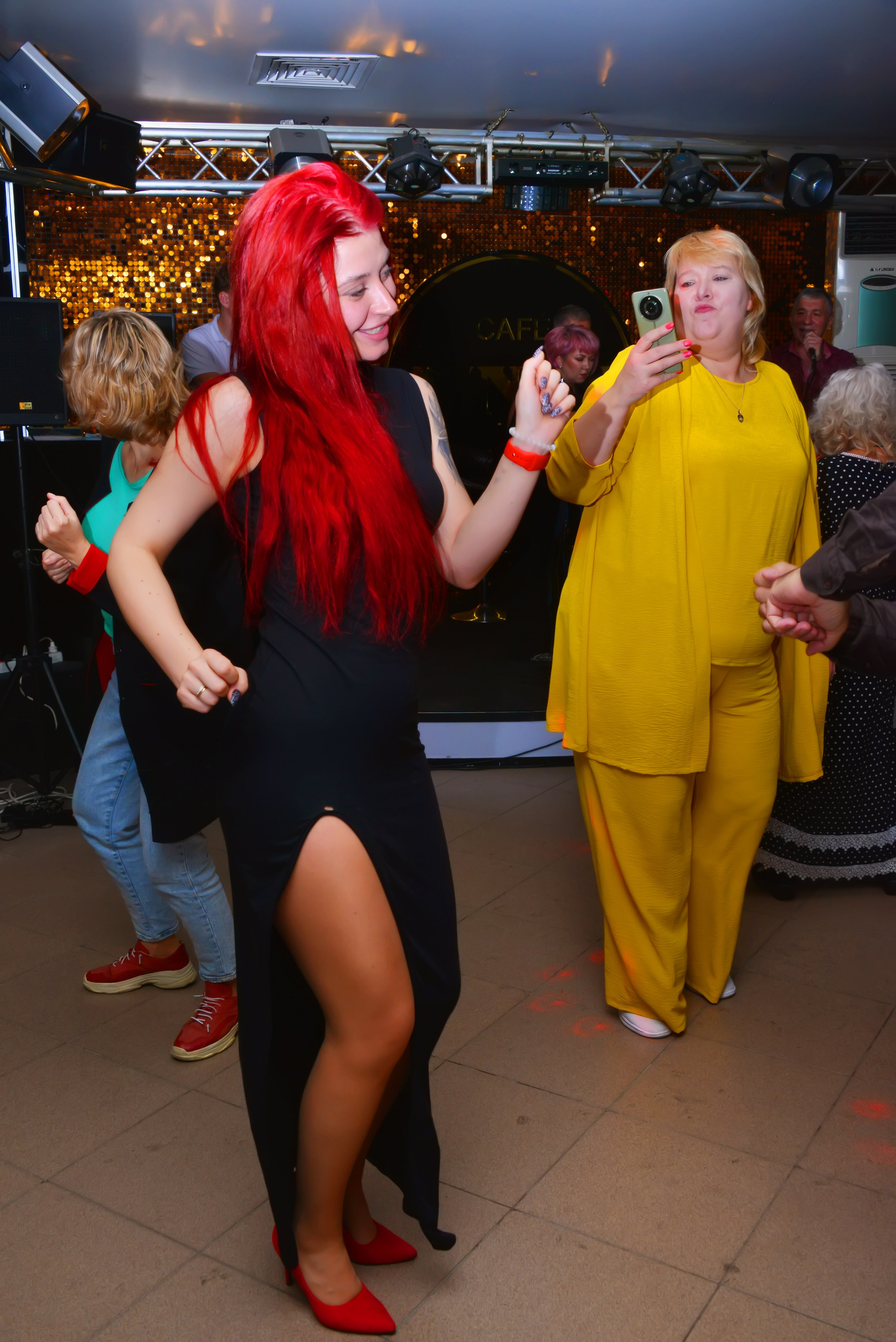 Юбилей. Фотосъёмка. Фотограф Сергей Авдеев-семейный и детский фотограф в Алматы