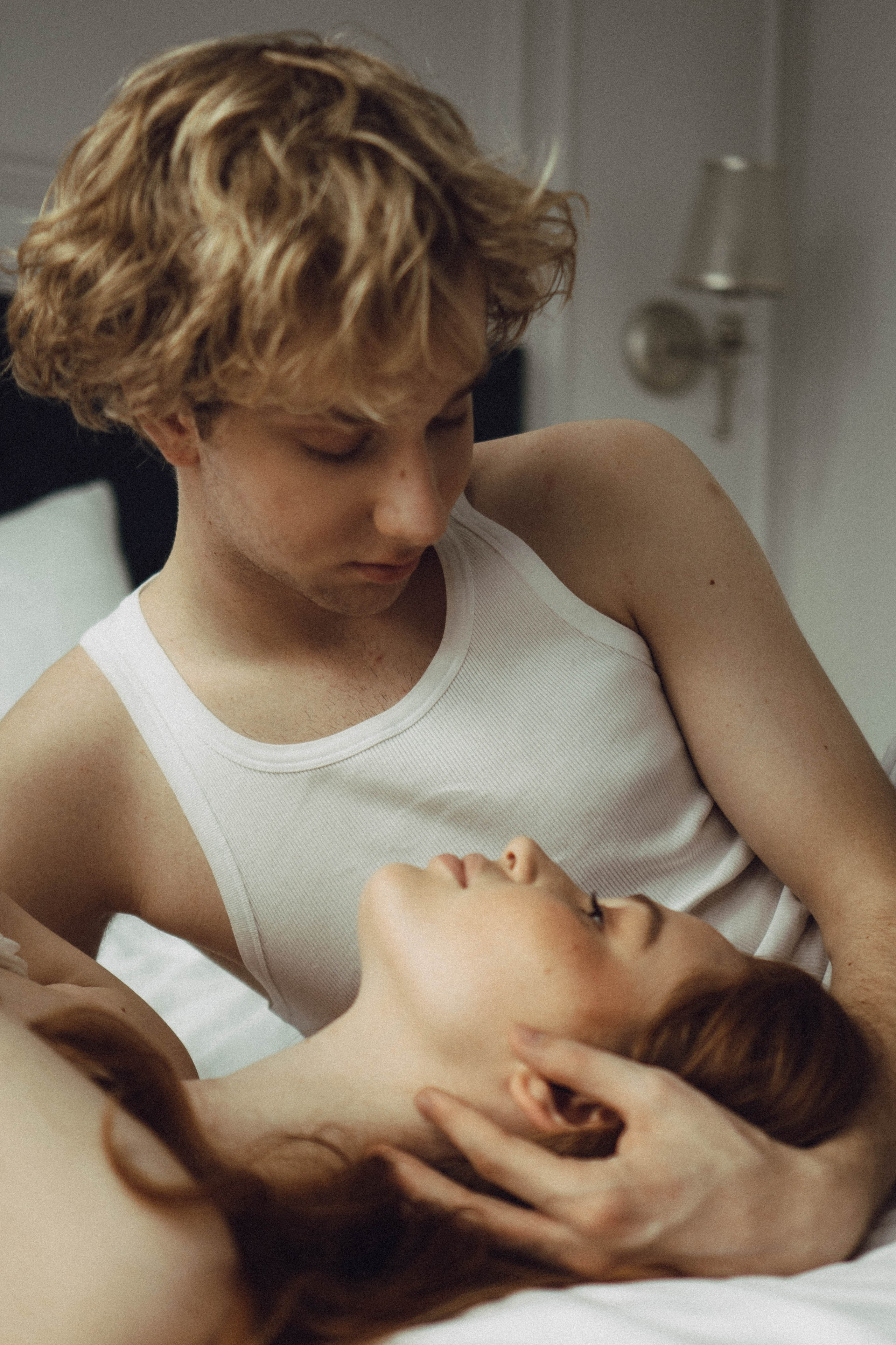 СВАДЕБНАЯ СЬЕМКА В ОТЕЛЕ. СБОРЫ ЖЕНИХА И НЕВЕСТЫ И ТАКЖЕ ТОР И ПОДГОТОВКА К ПРОГУЛКЕ. Профессиональный фотограф, Санкт-Петербург — Виктория Богомолова