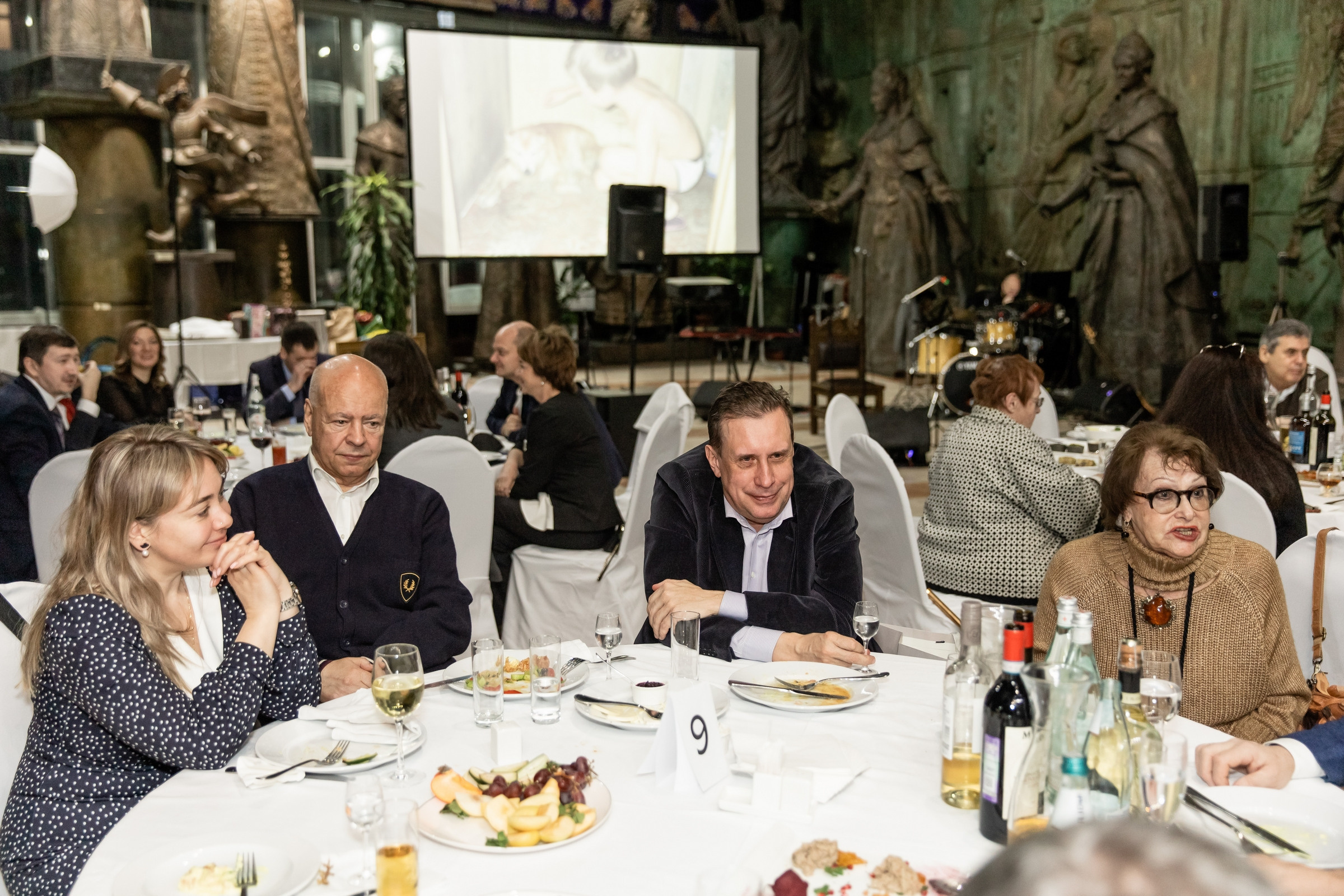 Юбилей 50 лет (Галерея искусств Зураба Церетели). Татьяна Чернышова свадебный фотограф Москва