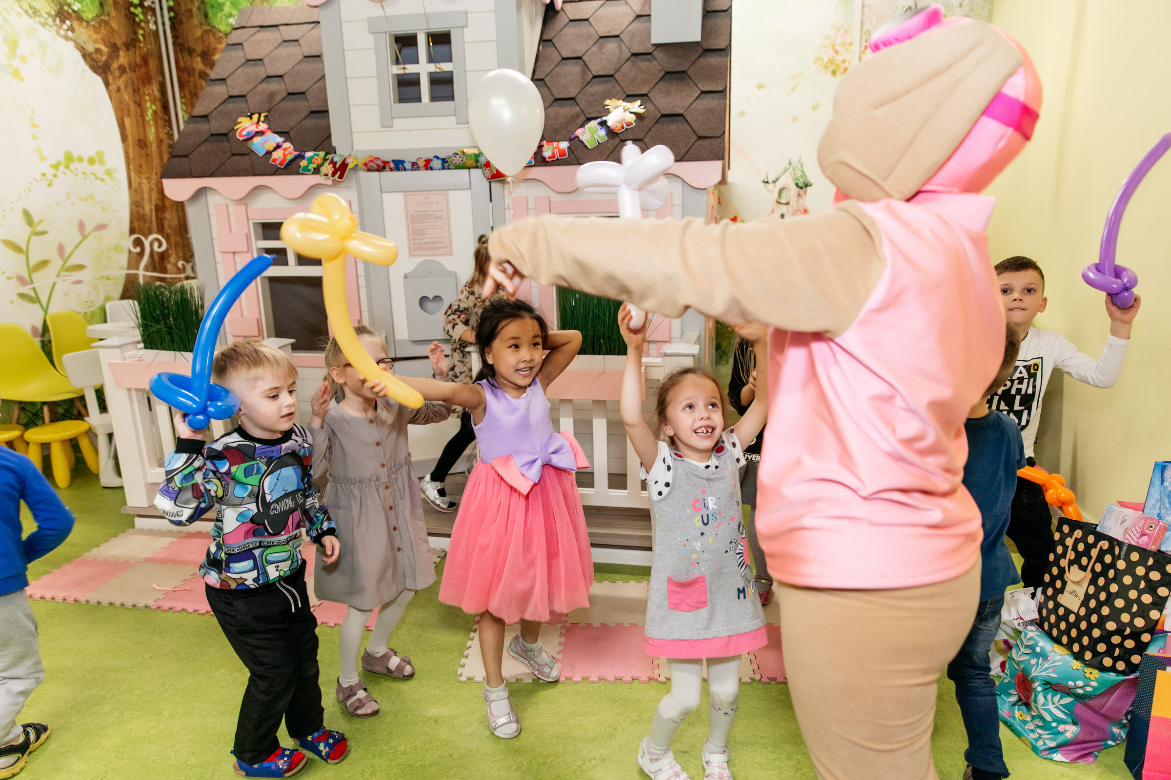 Ульяне 5 лет (детское кафе). Татьяна Чернышова свадебный фотограф Москва