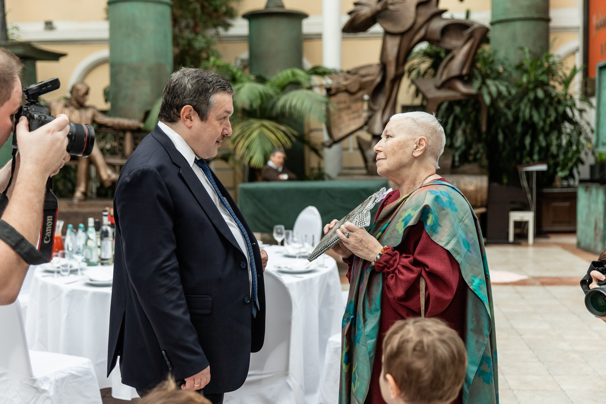 Юбилей 50 лет (Галерея искусств Зураба Церетели). Татьяна Чернышова свадебный фотограф Москва