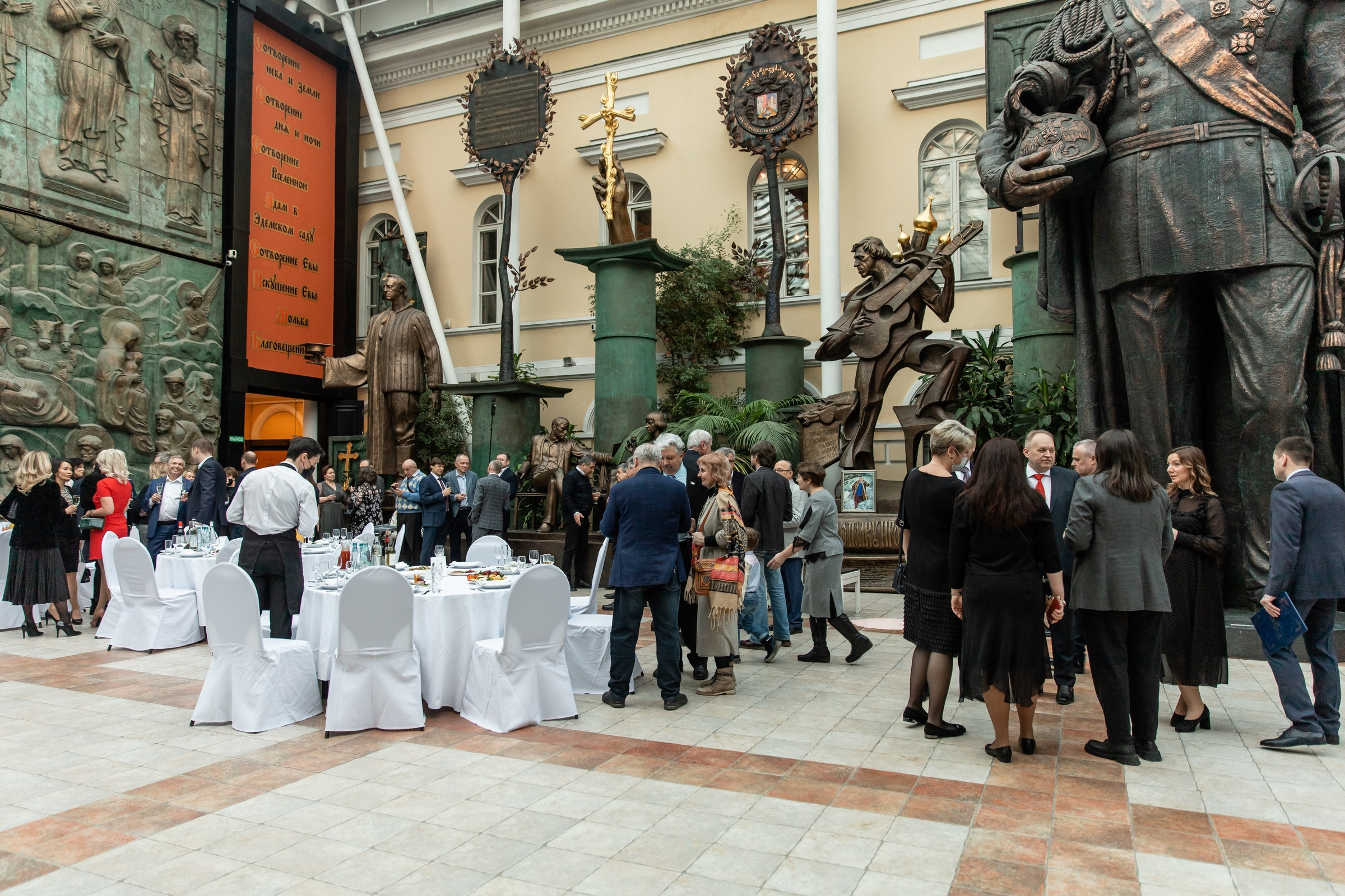 Юбилей 50 лет (Галерея искусств Зураба Церетели). Татьяна Чернышова свадебный фотограф Москва