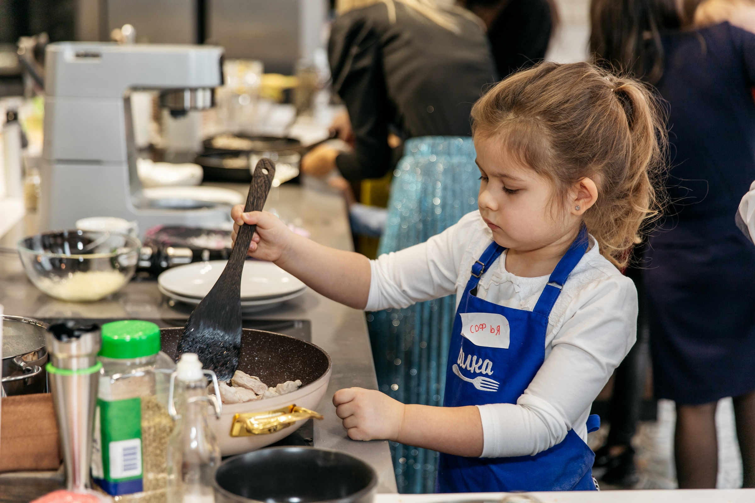 Софье 5 лет (Кулинарная студия). Татьяна Чернышова свадебный фотограф Москва