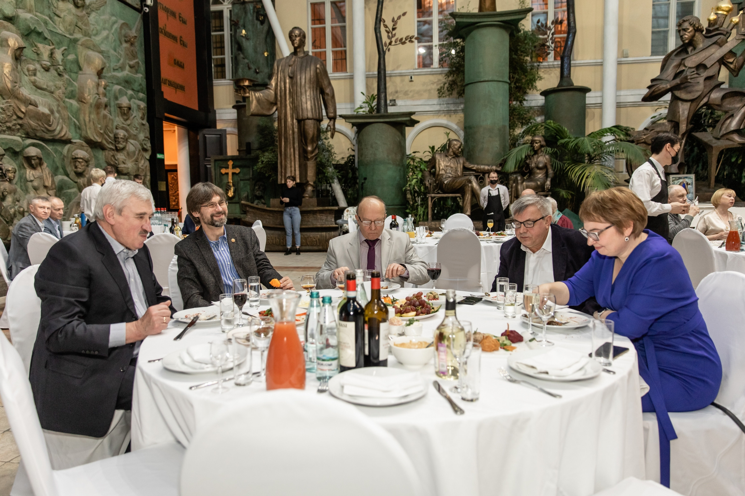 Юбилей 50 лет (Галерея искусств Зураба Церетели). Татьяна Чернышова свадебный фотограф Москва