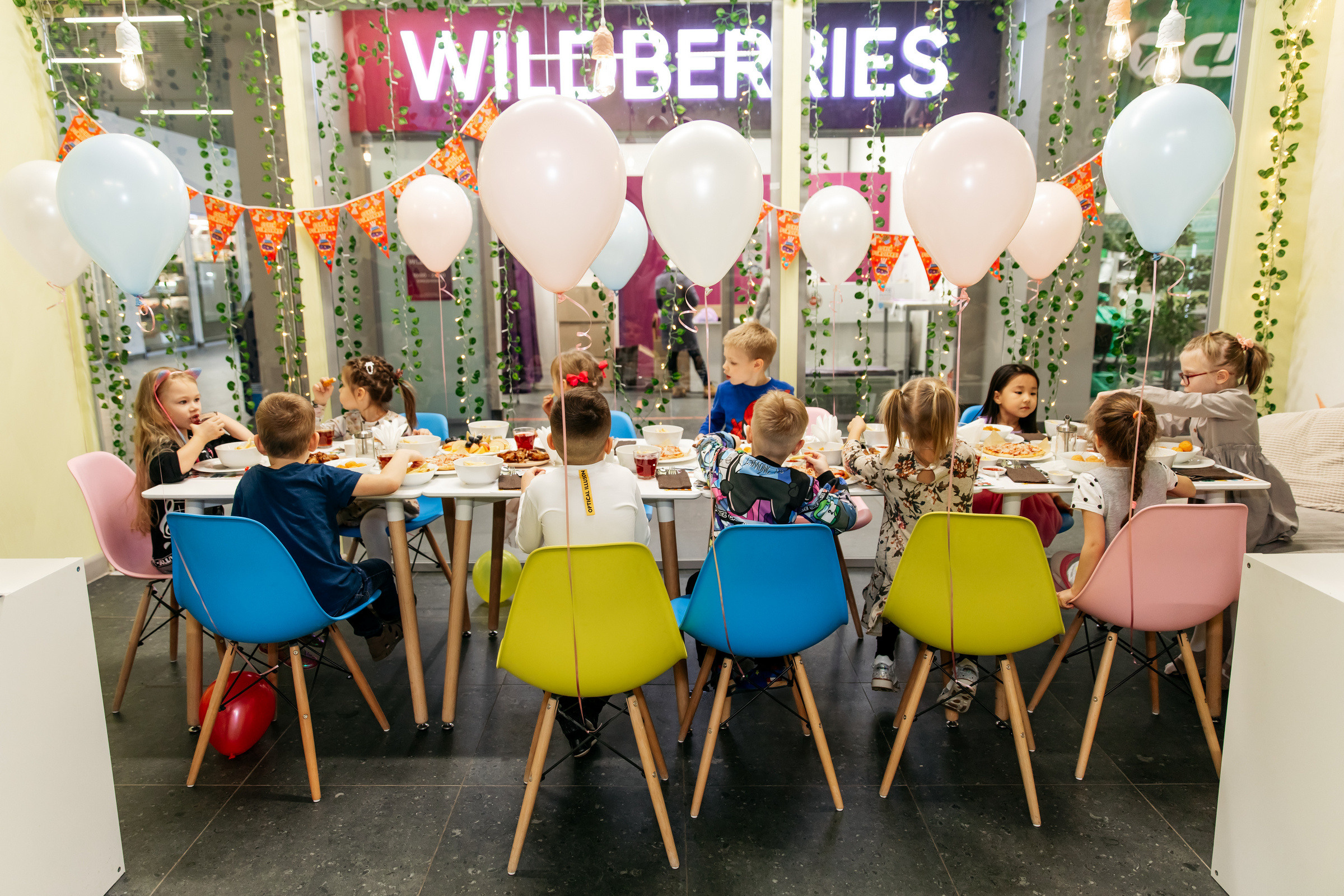 Ульяне 5 лет (детское кафе). Татьяна Чернышова свадебный фотограф Москва