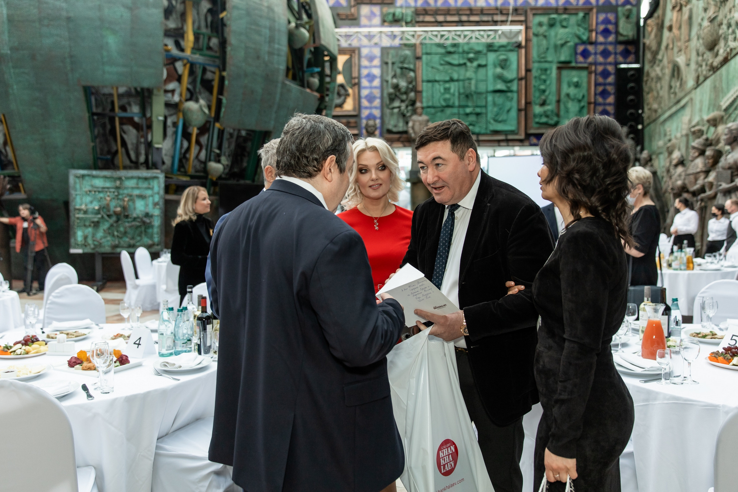 Юбилей 50 лет (Галерея искусств Зураба Церетели). Татьяна Чернышова свадебный фотограф Москва