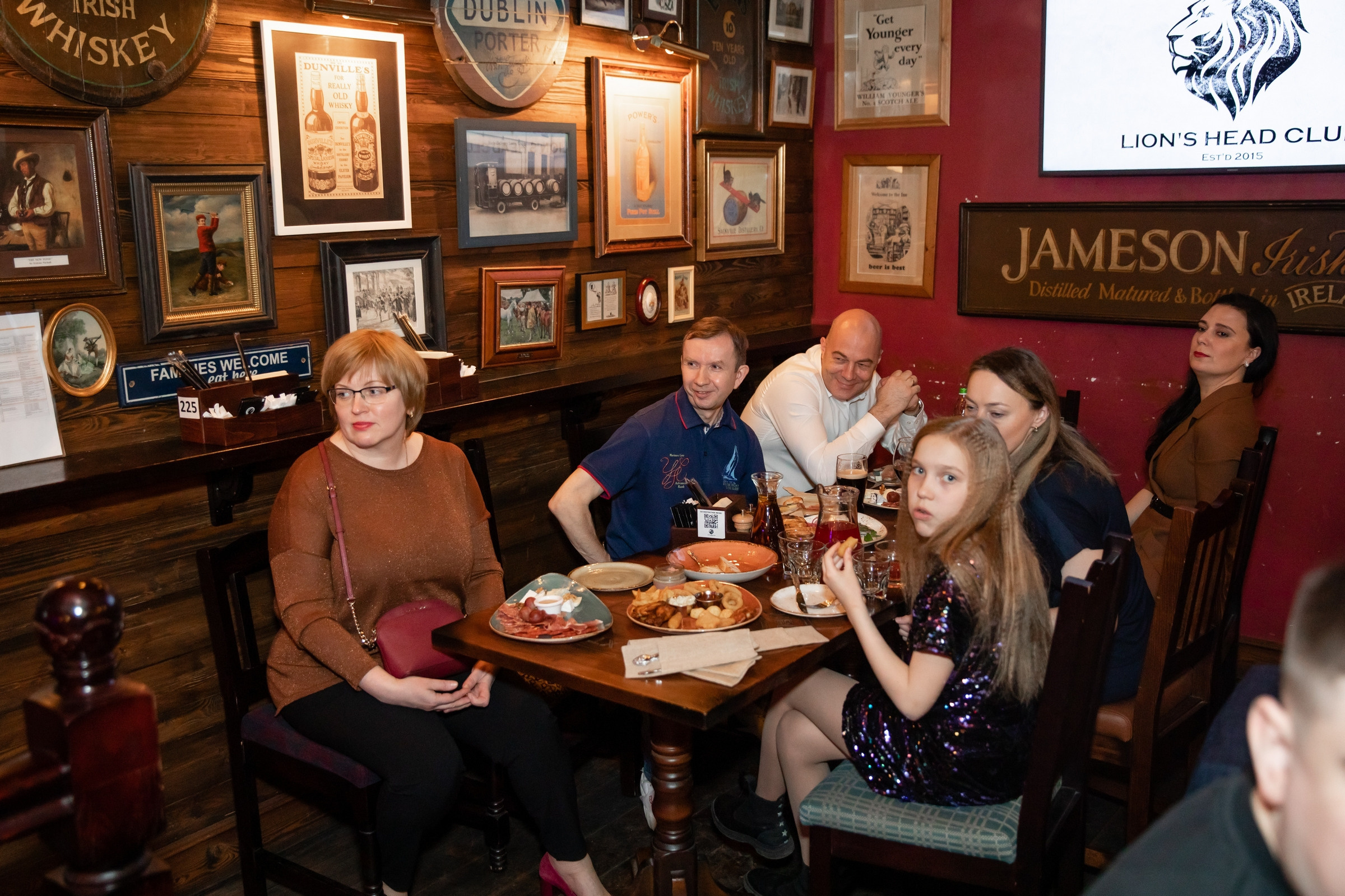 Юбилей 50 лет (Lion's Head Pub). Татьяна Чернышова свадебный фотограф Москва
