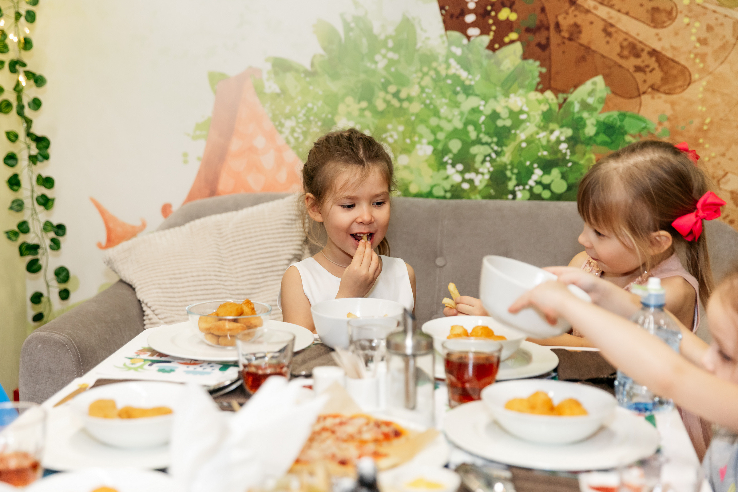 Ульяне 5 лет (детское кафе). Татьяна Чернышова свадебный фотограф Москва