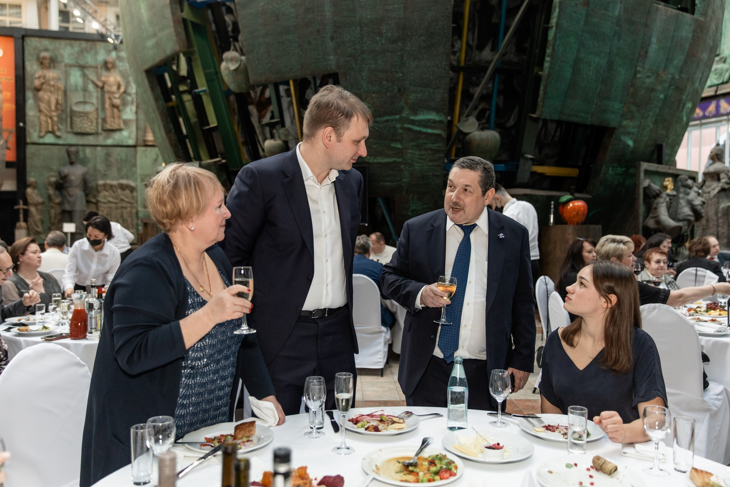 Юбилей 50 лет (Галерея искусств Зураба Церетели). Татьяна Чернышова свадебный фотограф Москва