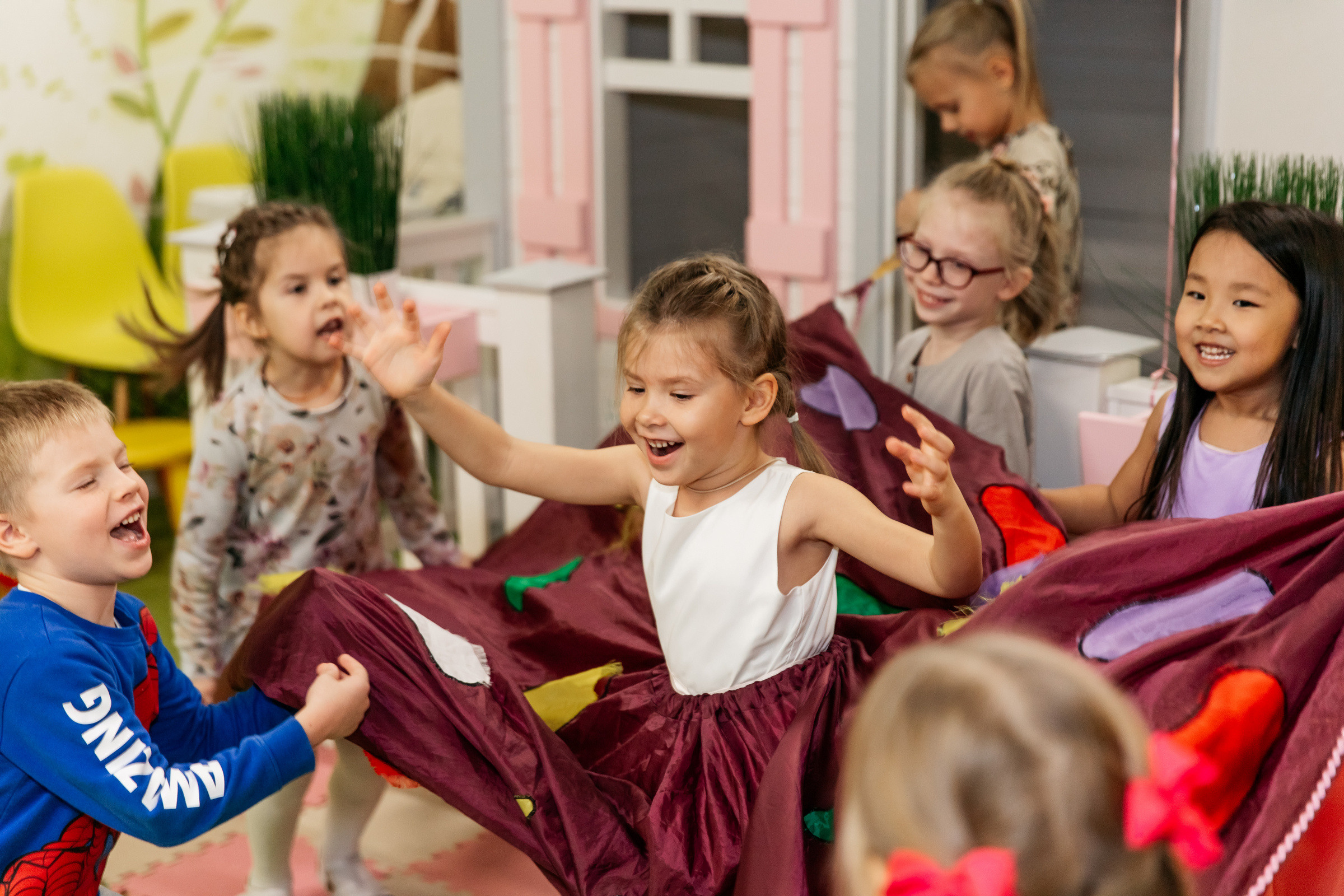 Ульяне 5 лет (детское кафе). Татьяна Чернышова свадебный фотограф Москва