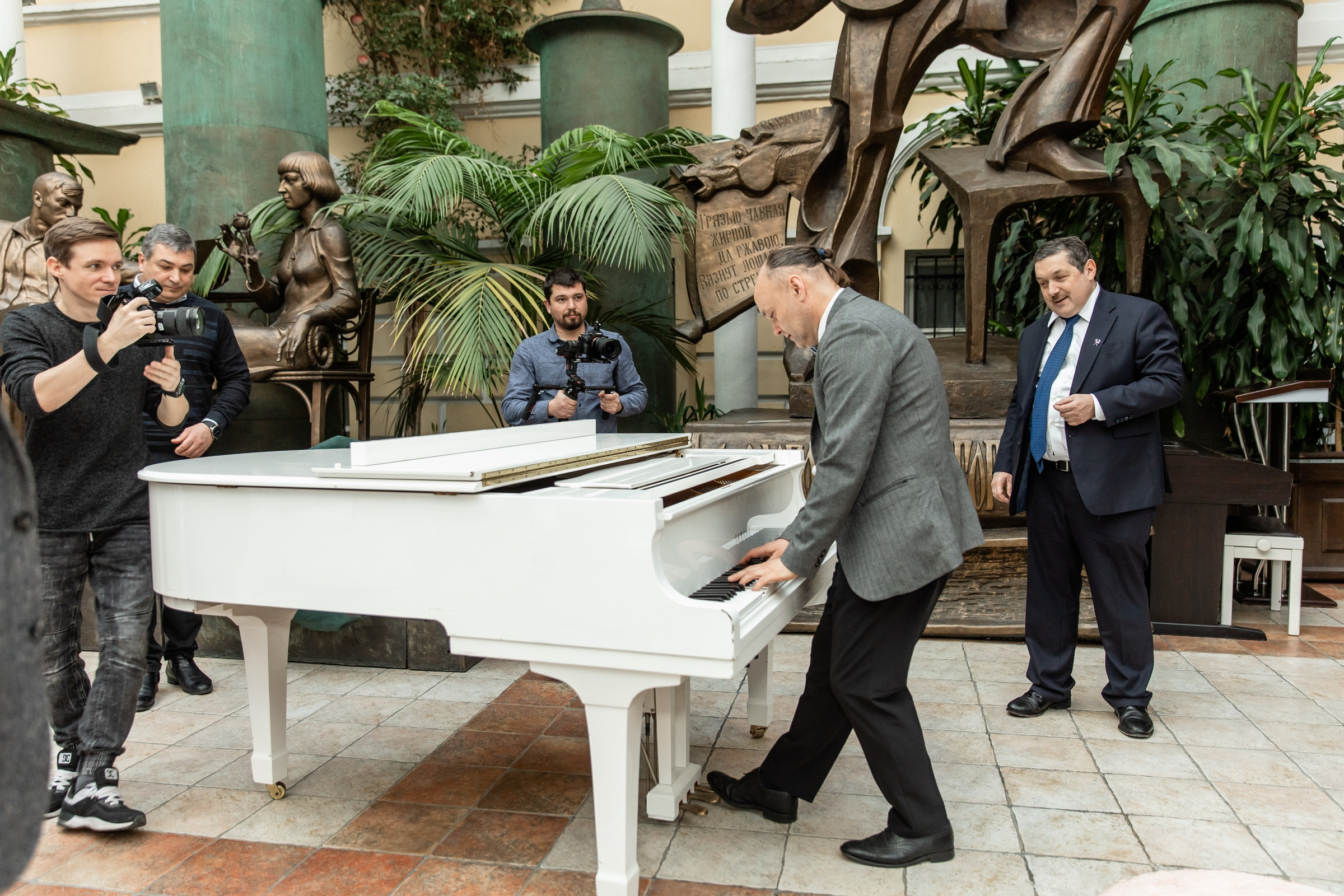 Юбилей 50 лет (Галерея искусств Зураба Церетели). Татьяна Чернышова свадебный фотограф Москва