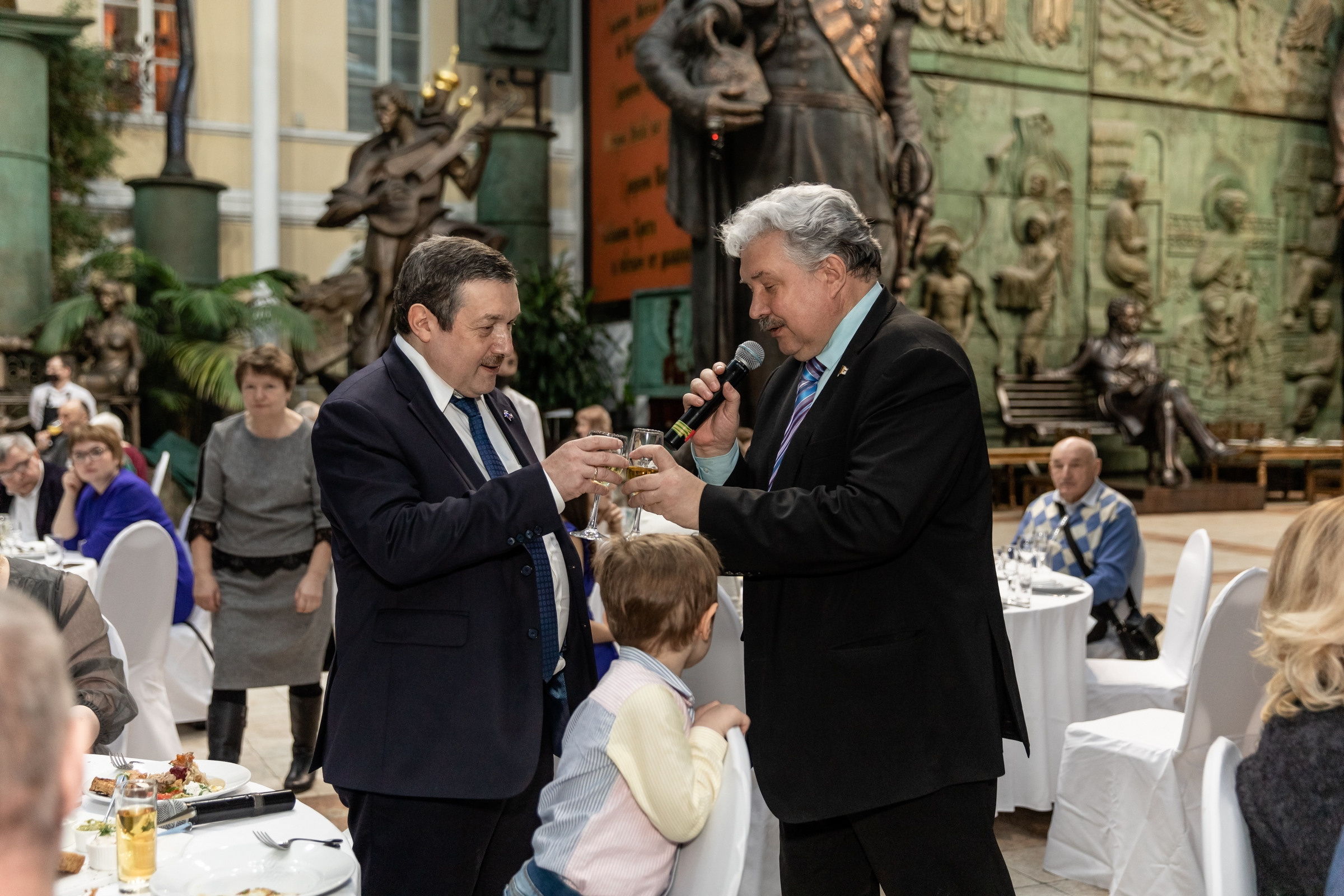 Юбилей 50 лет (Галерея искусств Зураба Церетели). Татьяна Чернышова свадебный фотограф Москва