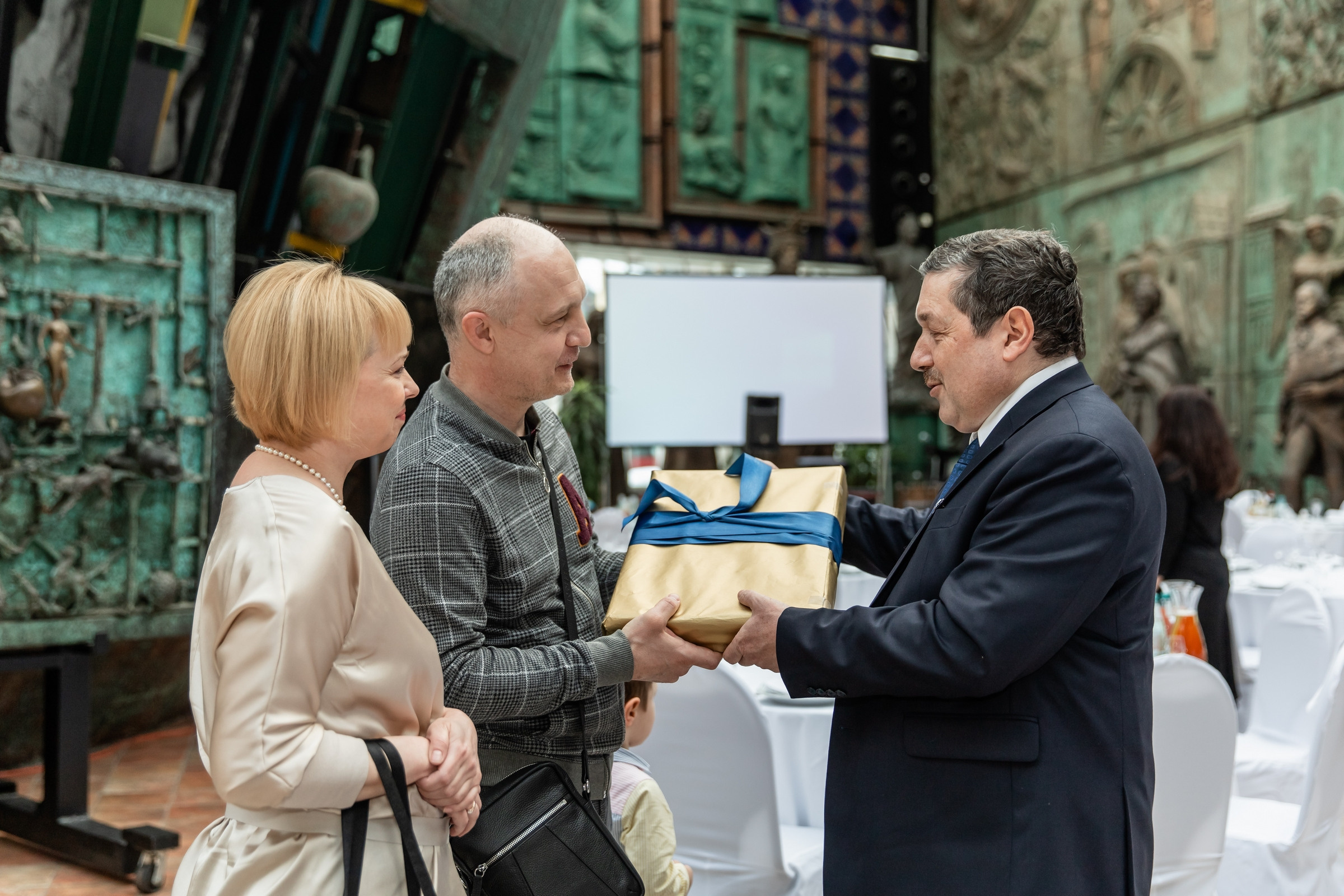 Юбилей 50 лет (Галерея искусств Зураба Церетели). Татьяна Чернышова свадебный фотограф Москва