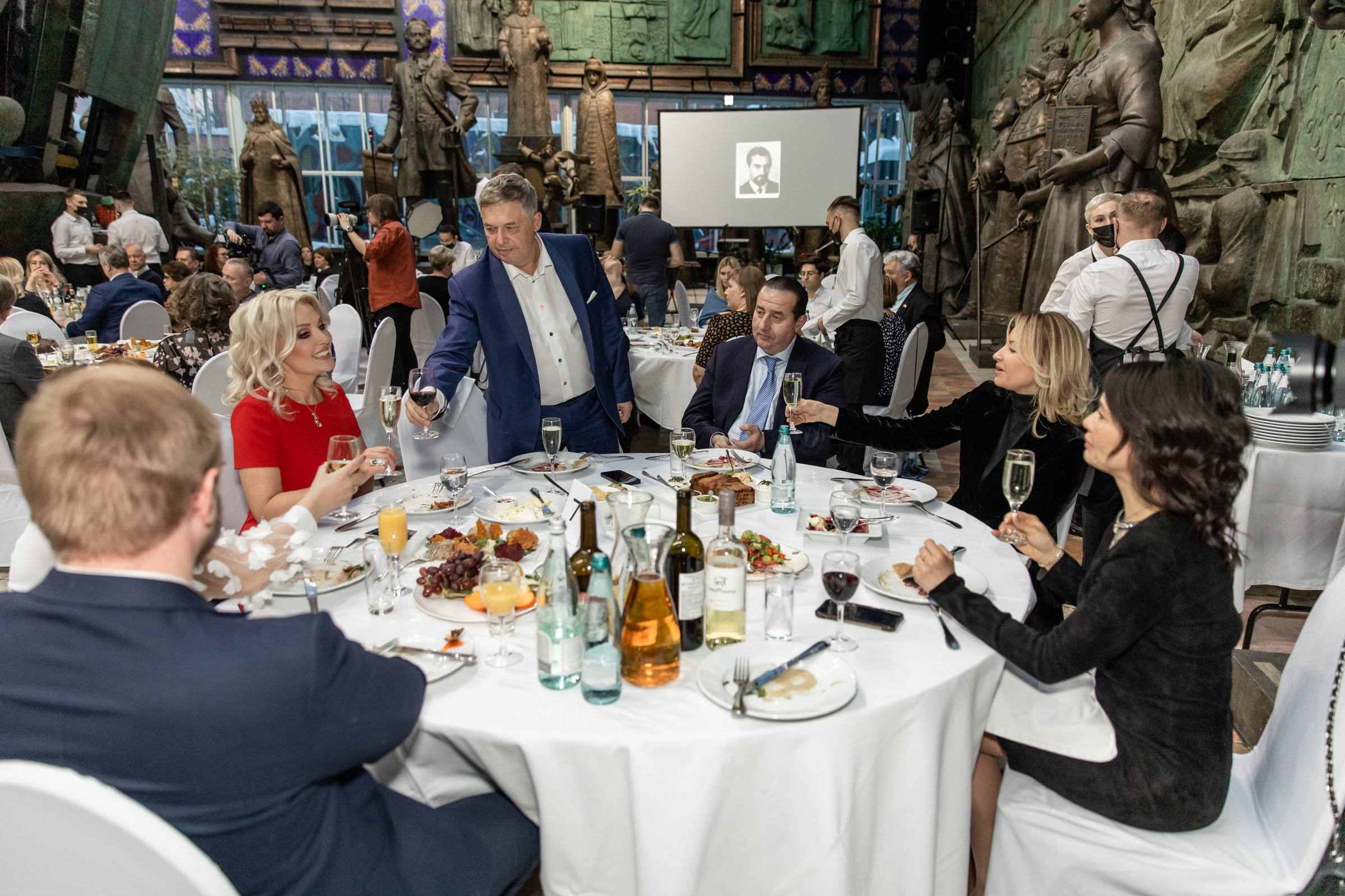 Юбилей 50 лет (Галерея искусств Зураба Церетели). Татьяна Чернышова свадебный фотограф Москва