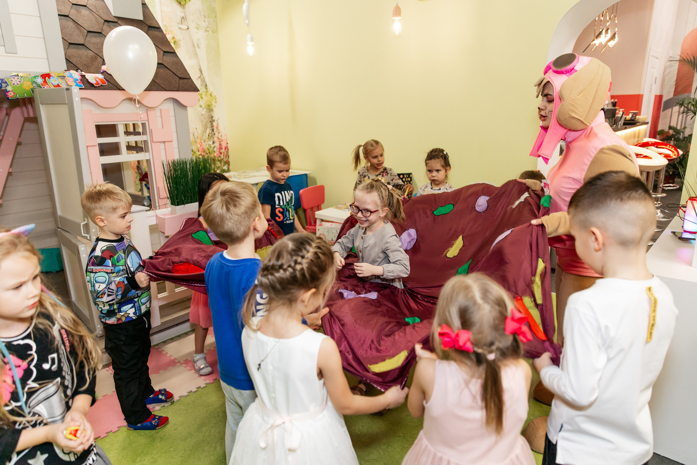 Ульяне 5 лет (детское кафе). Татьяна Чернышова свадебный фотограф Москва